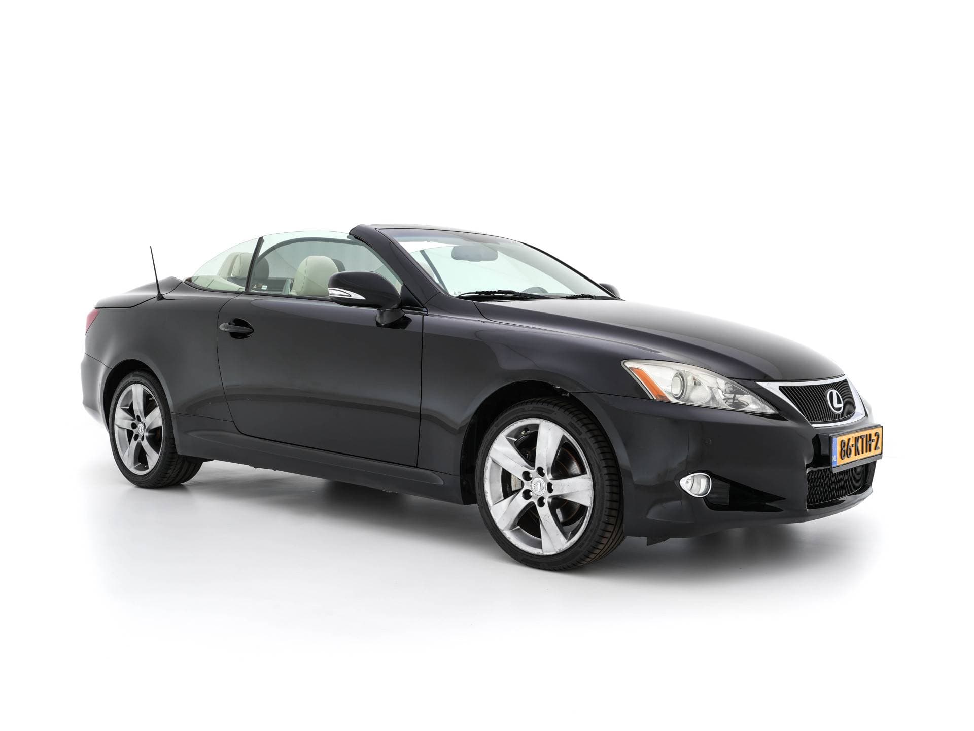 Lexus IS - Afbeelding 1
