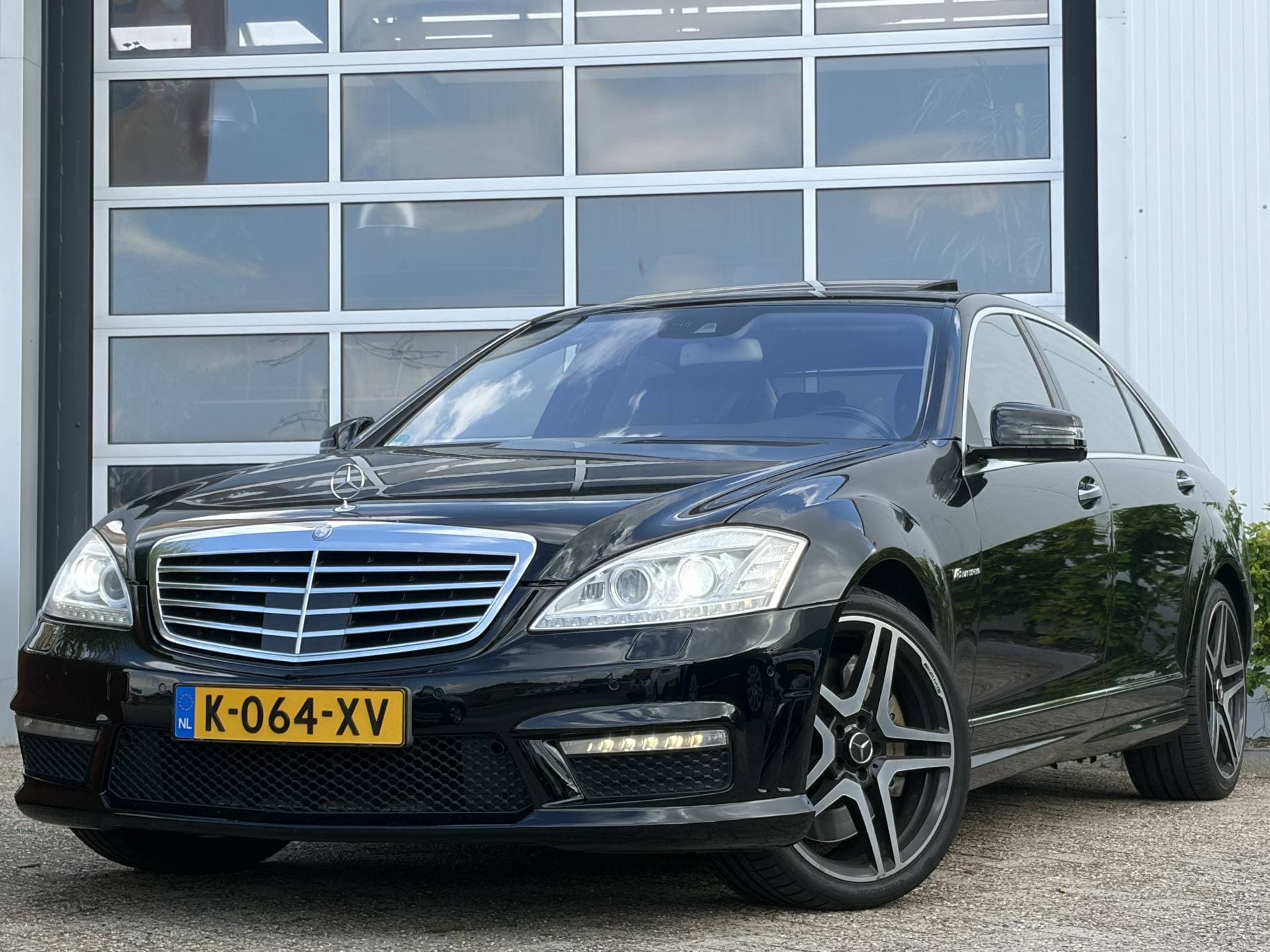 Mercedes-Benz S-Klasse - Afbeelding 1