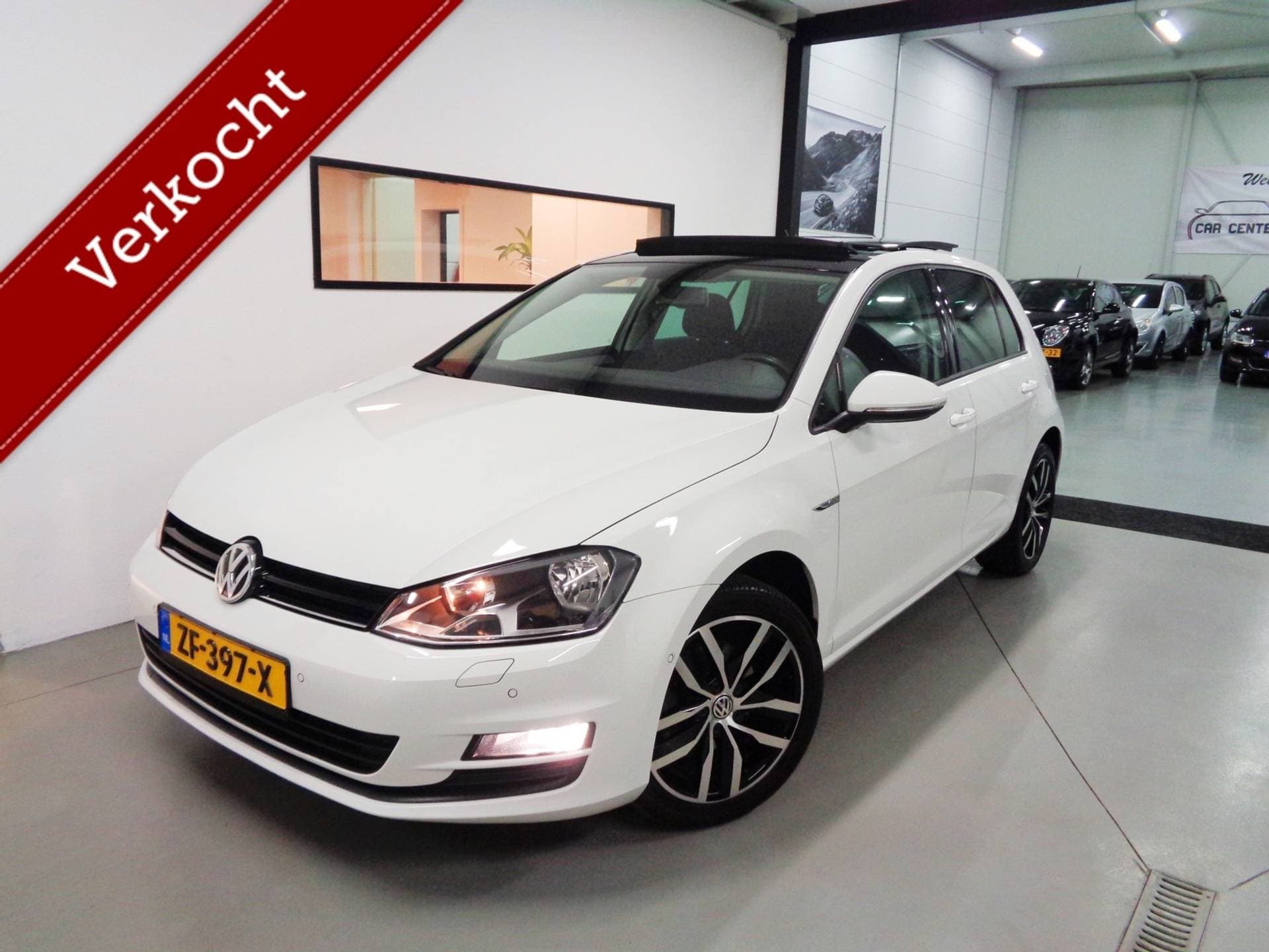 Volkswagen Golf - Afbeelding 1