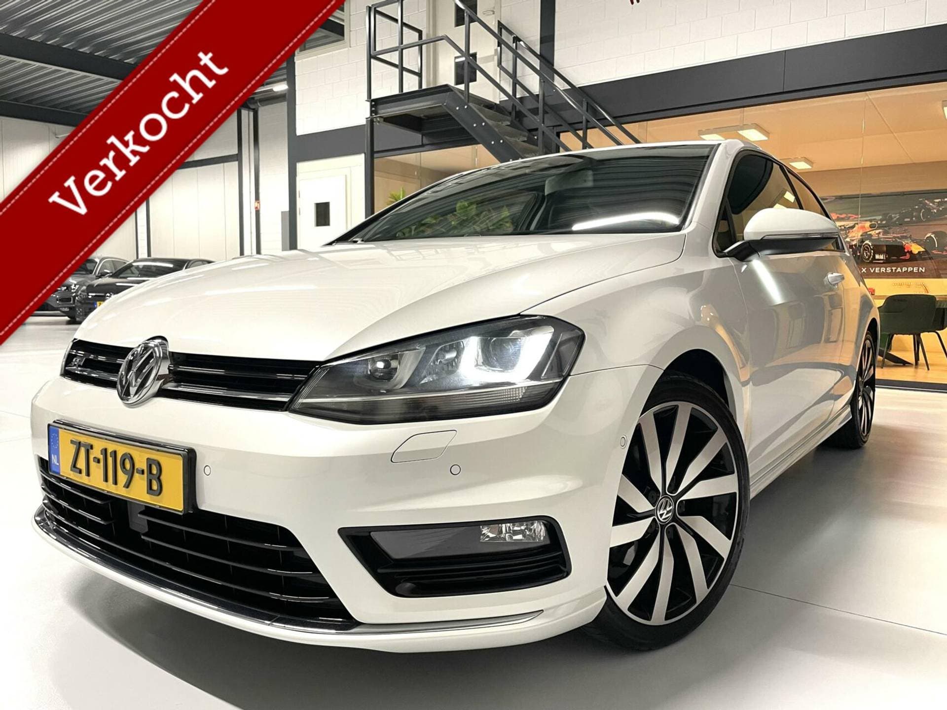Volkswagen Golf - Afbeelding 1