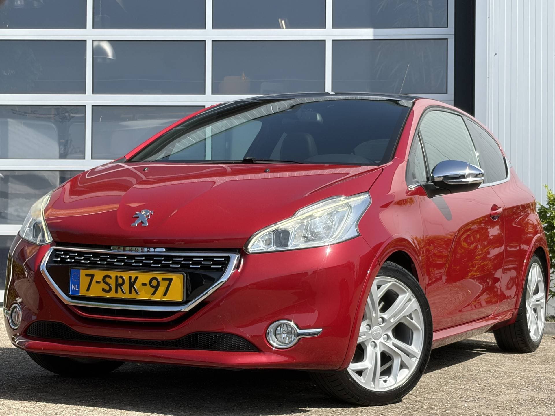 Peugeot 208 - Afbeelding 1