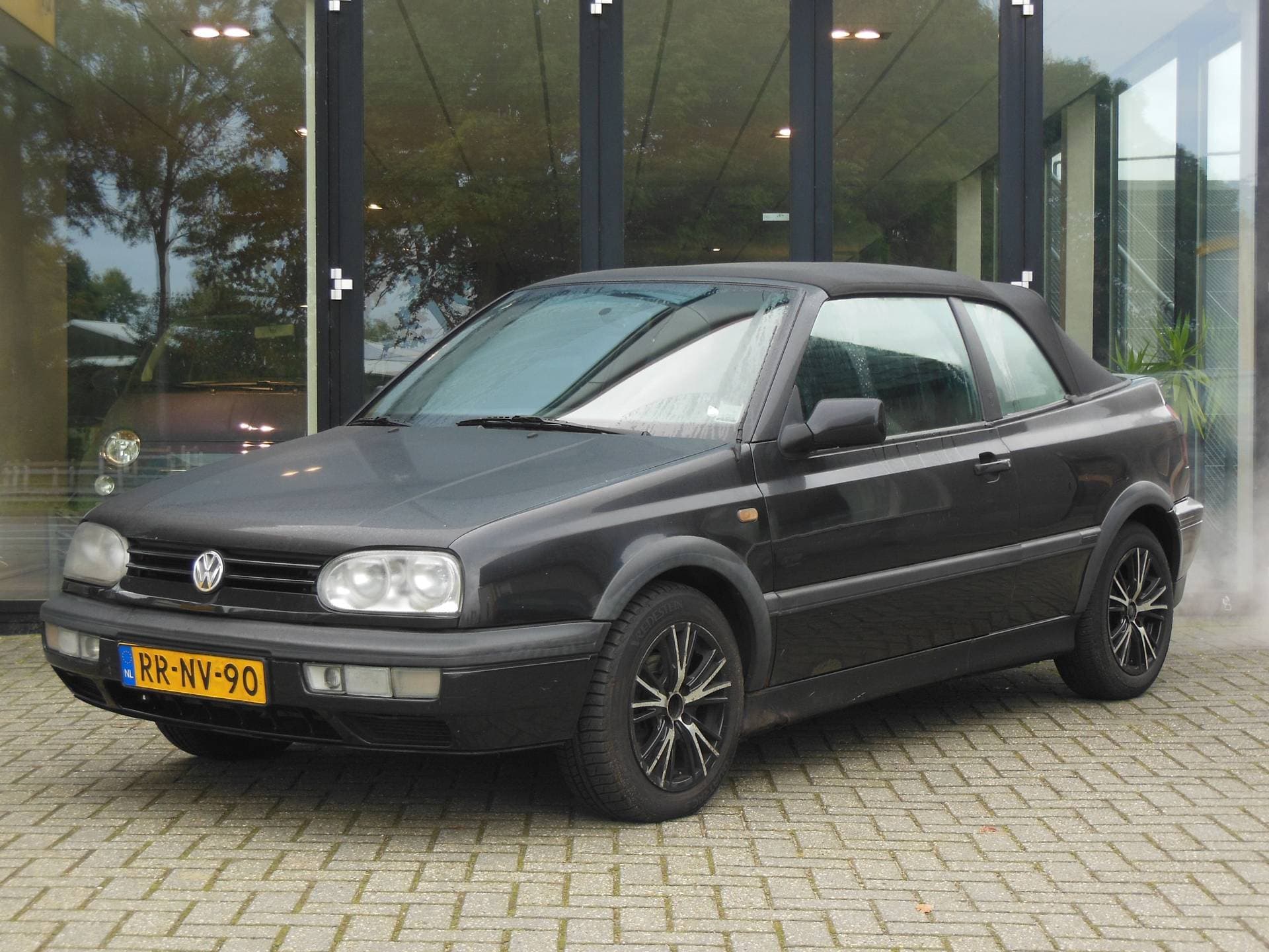 Volkswagen Golf - Afbeelding 1
