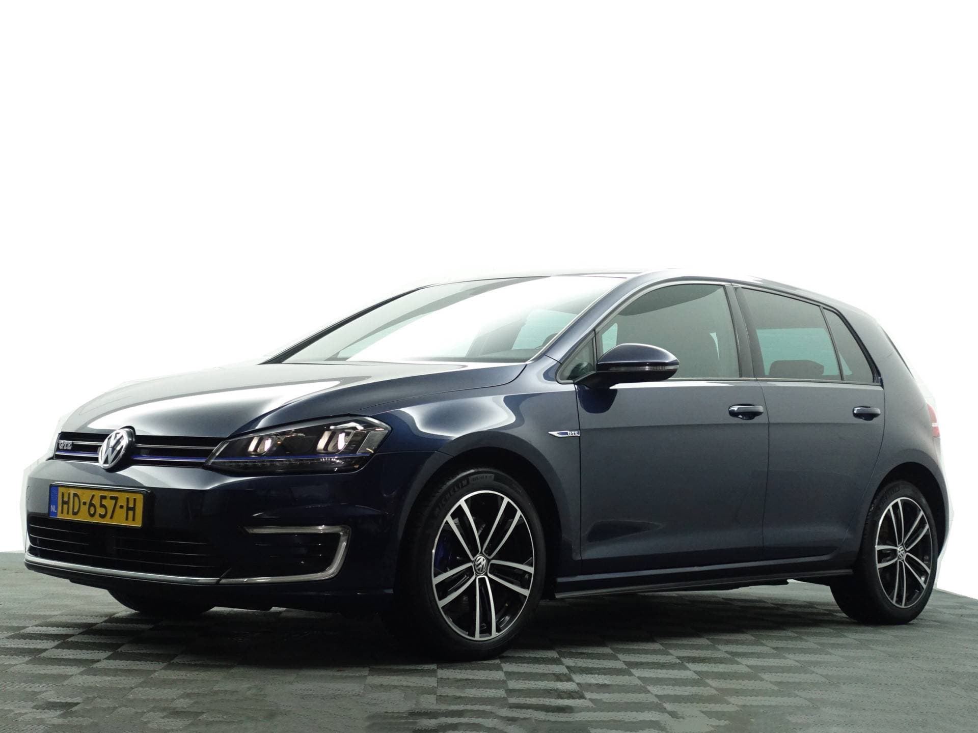 Volkswagen Golf - Afbeelding 1