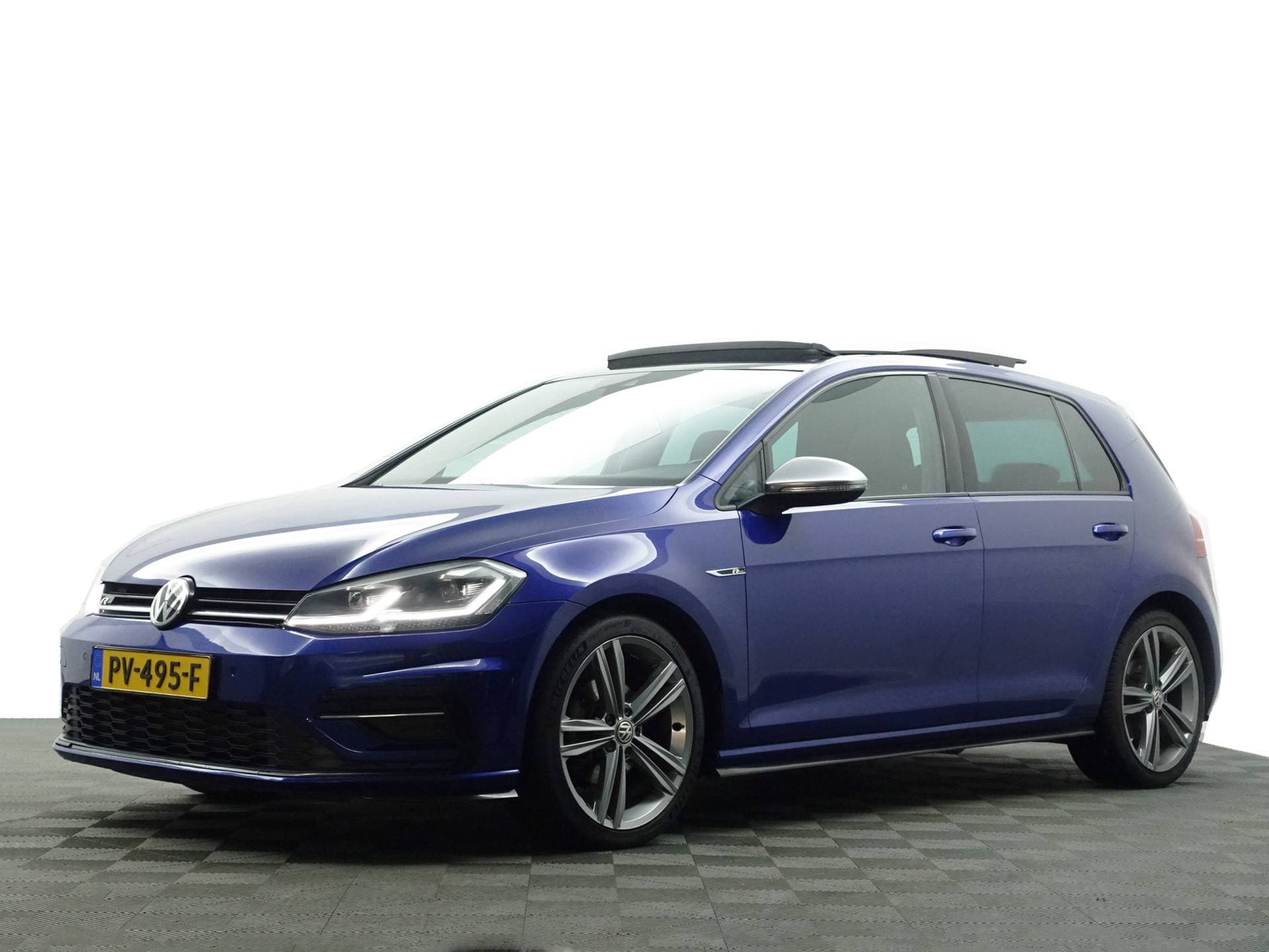 Volkswagen Golf - Afbeelding 1