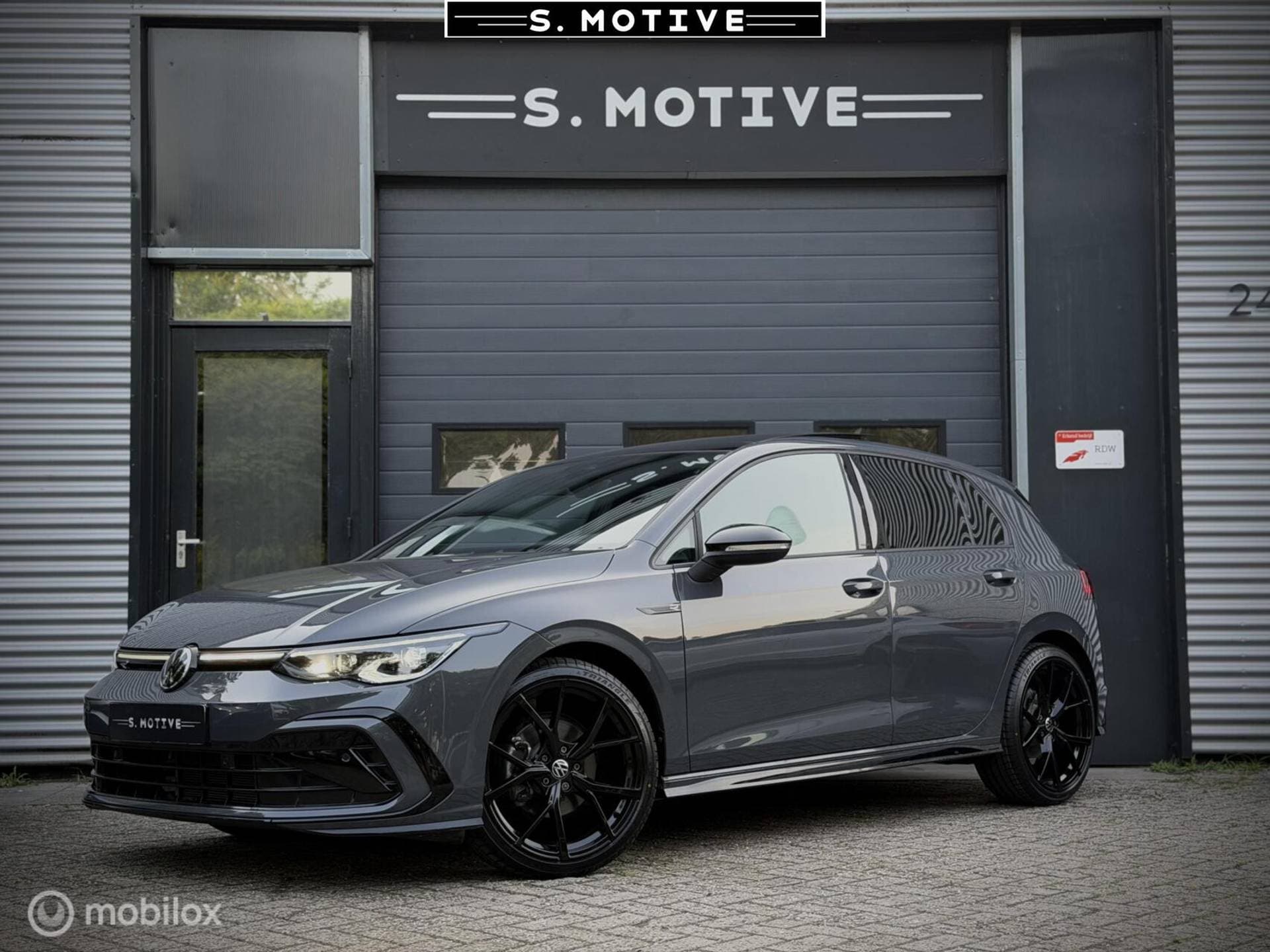 Volkswagen Golf - Afbeelding 1