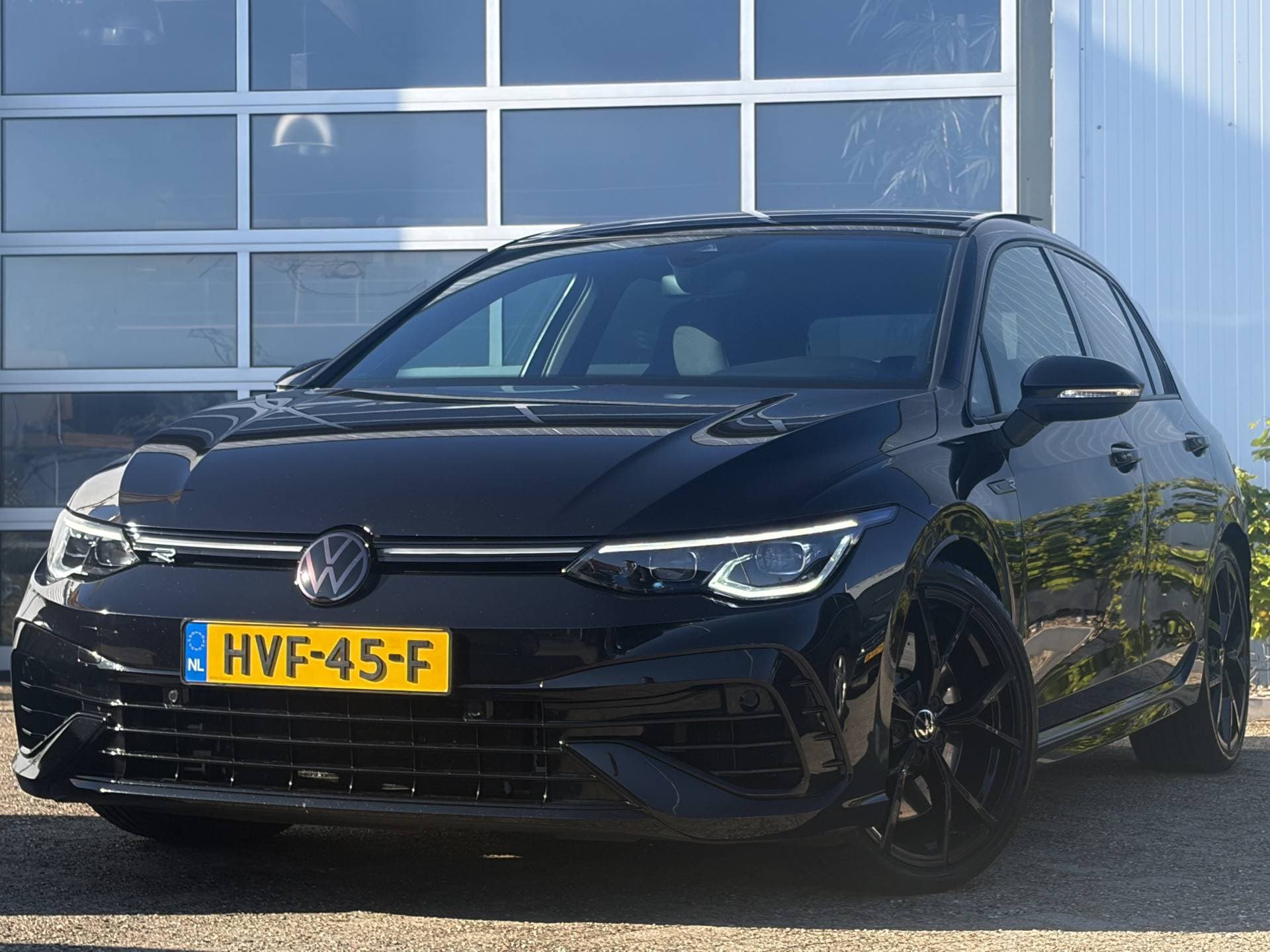 Volkswagen Golf - Afbeelding 1