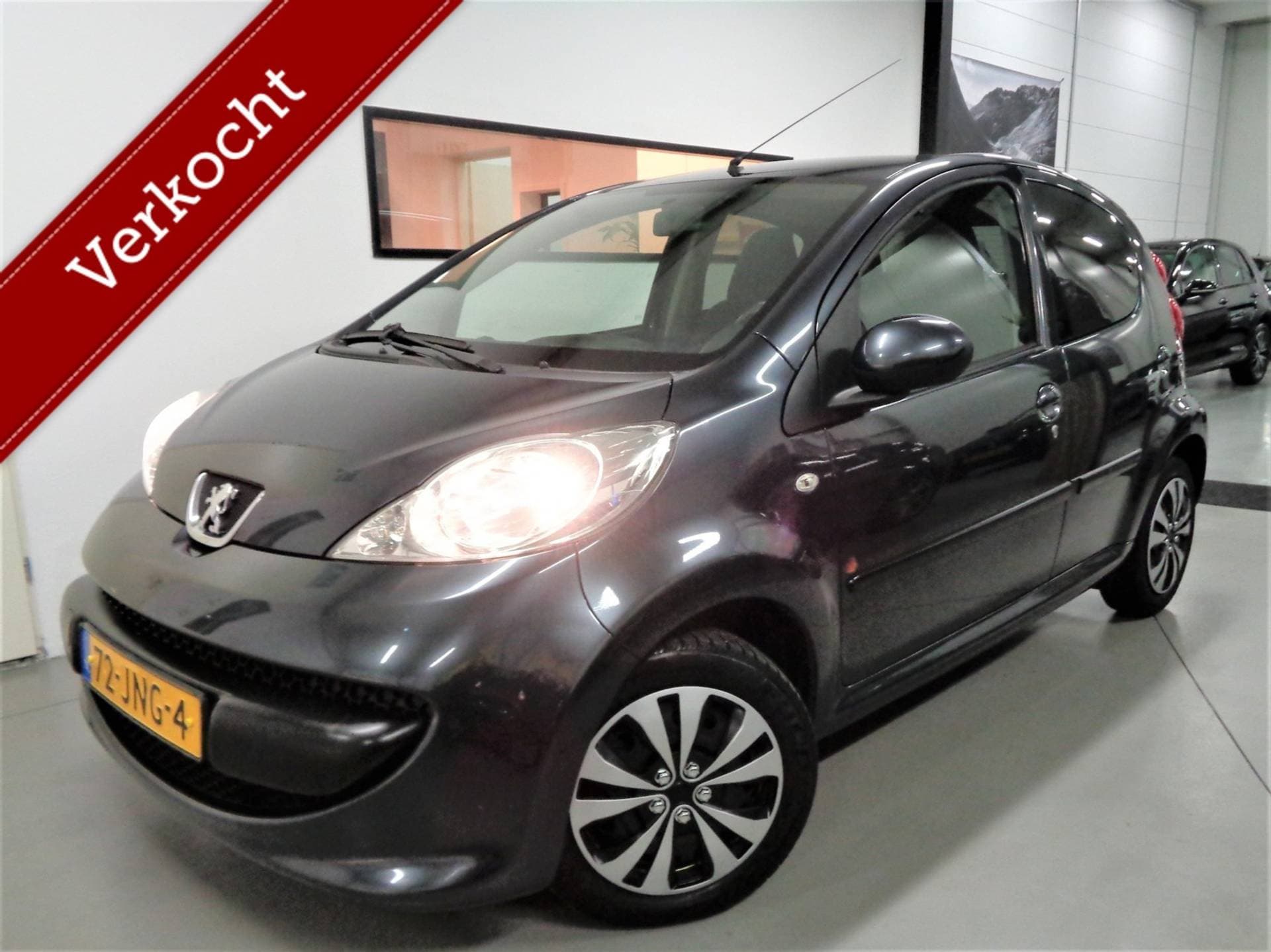 Peugeot 107 - Afbeelding 1