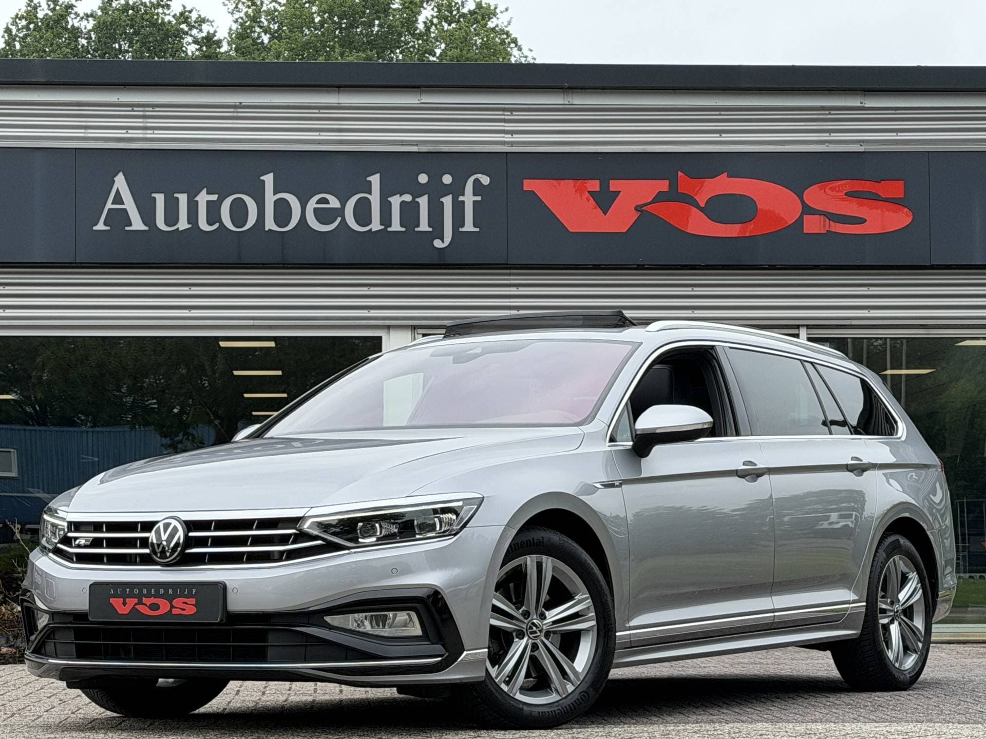 Volkswagen Passat - Afbeelding 1