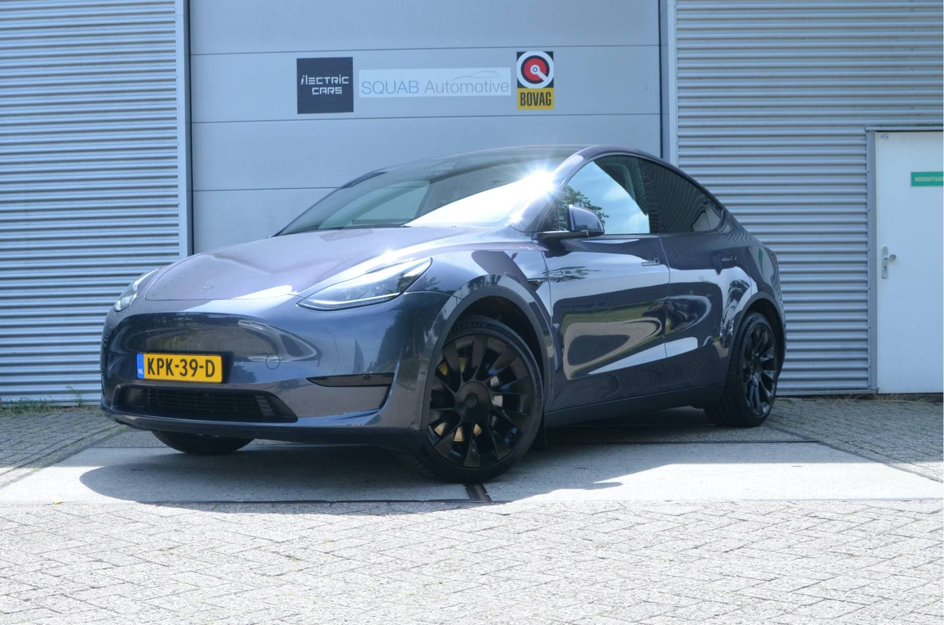 Tesla Model Y - Afbeelding 1