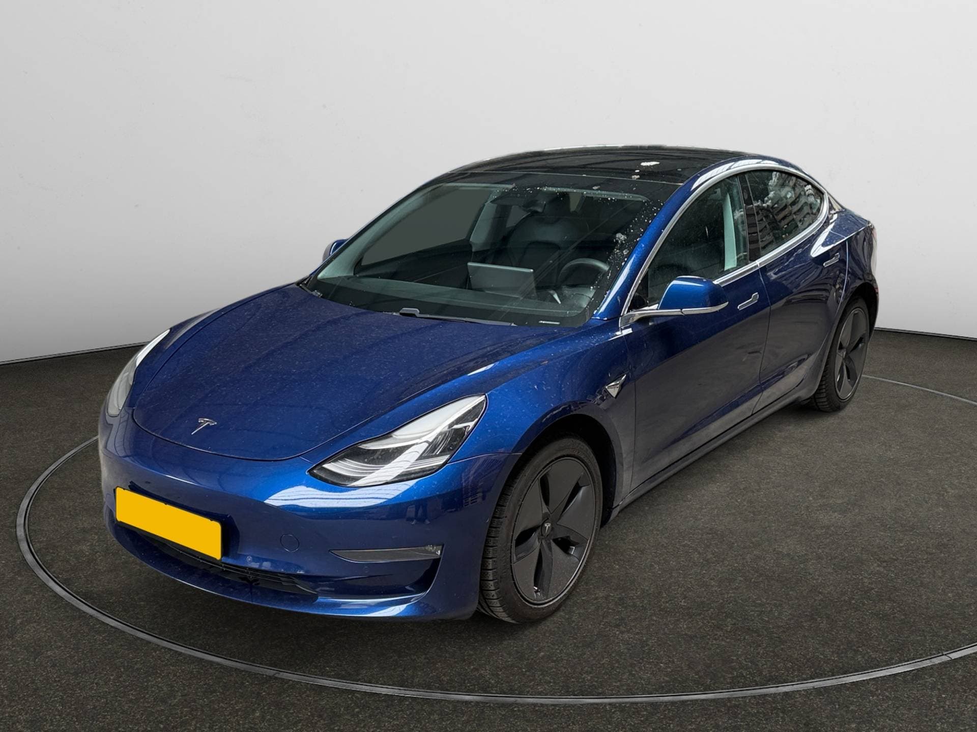 Tesla Model 3 - Afbeelding 1