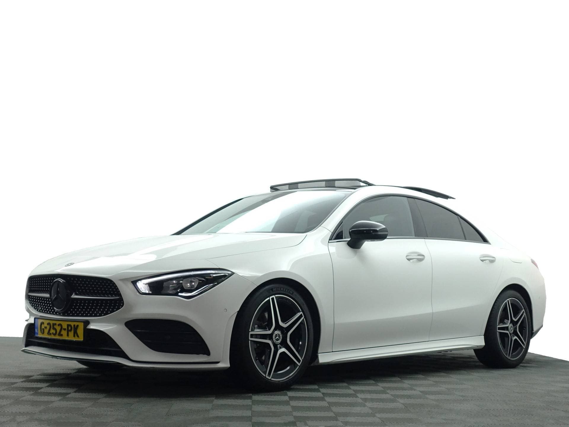 Mercedes-Benz CLA - Afbeelding 1