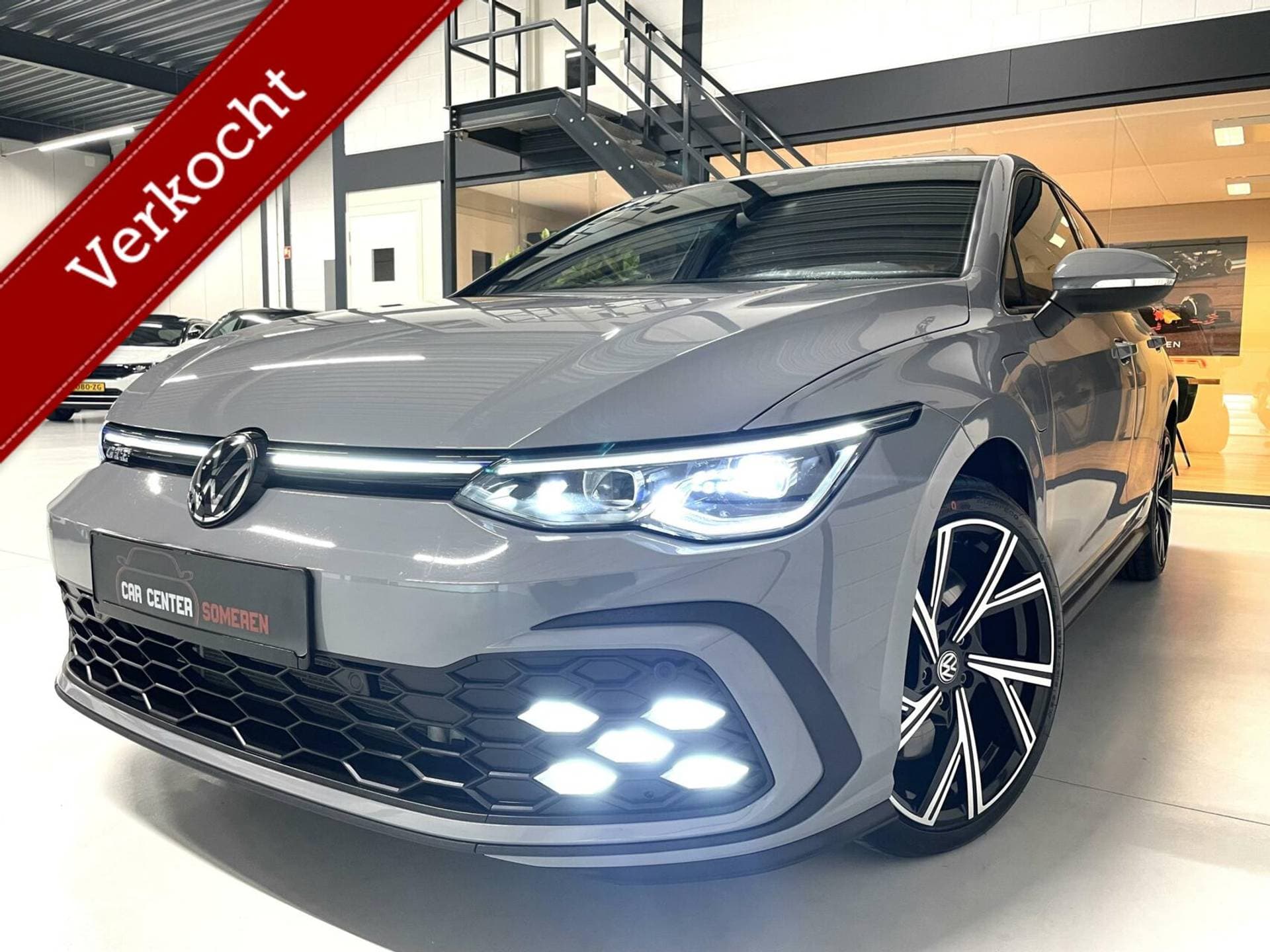 Volkswagen Golf - Afbeelding 1