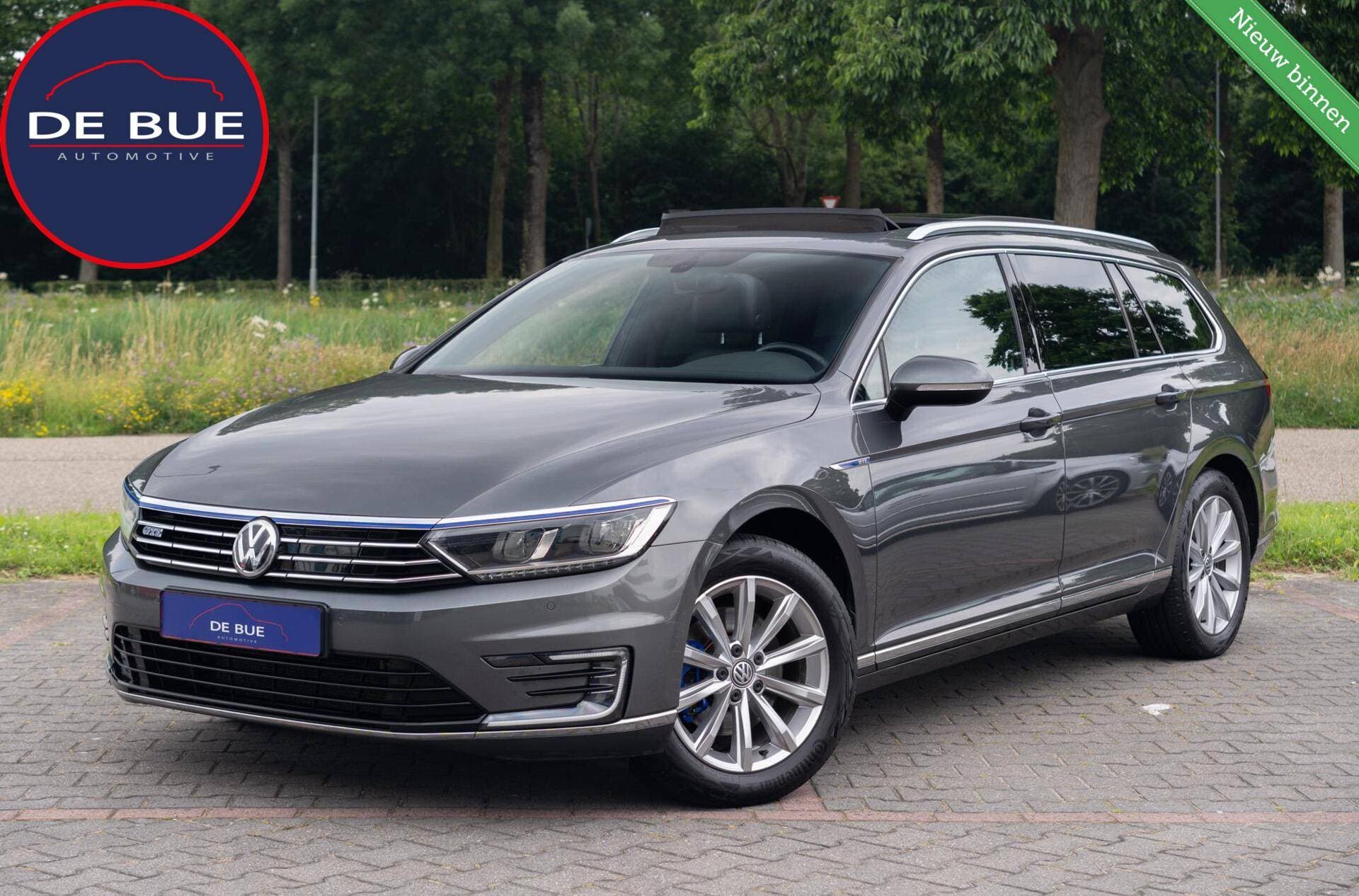 Volkswagen Passat - Afbeelding 1