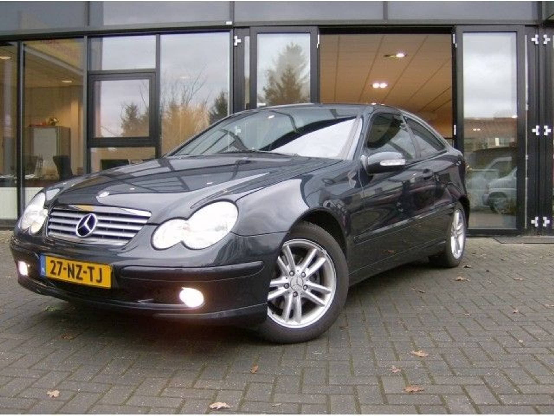 Mercedes-Benz C-Klasse - Afbeelding 1