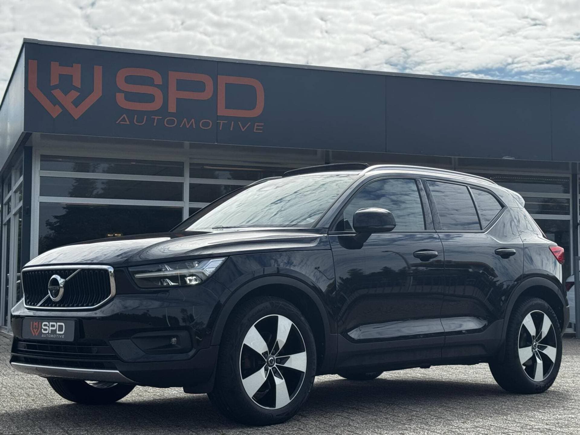 Volvo XC40