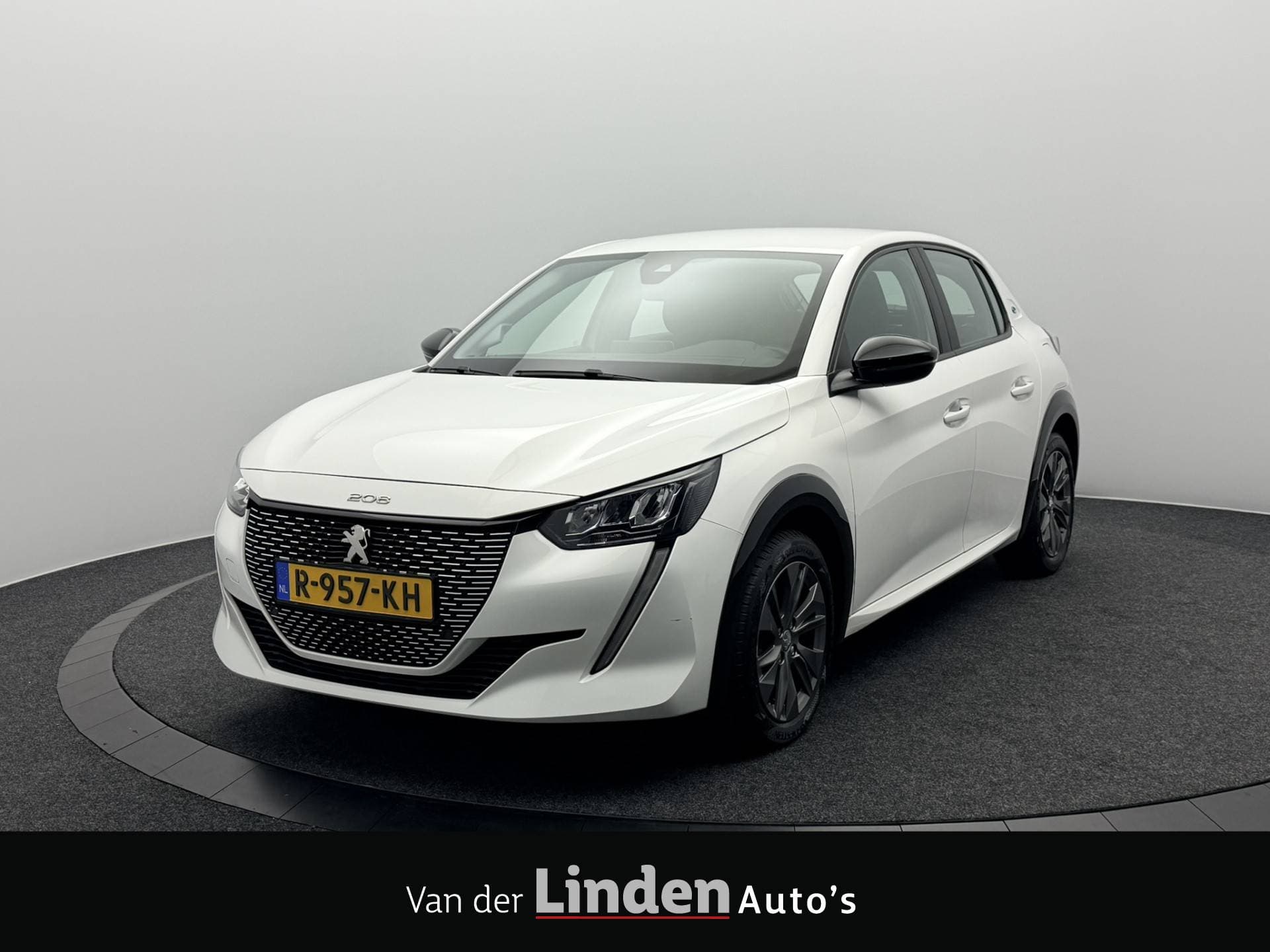 Peugeot e-208