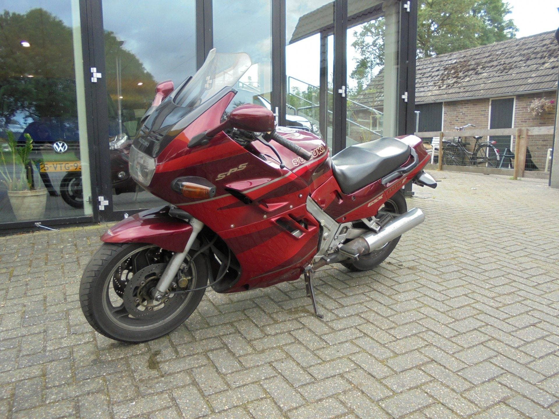 Suzuki GSX