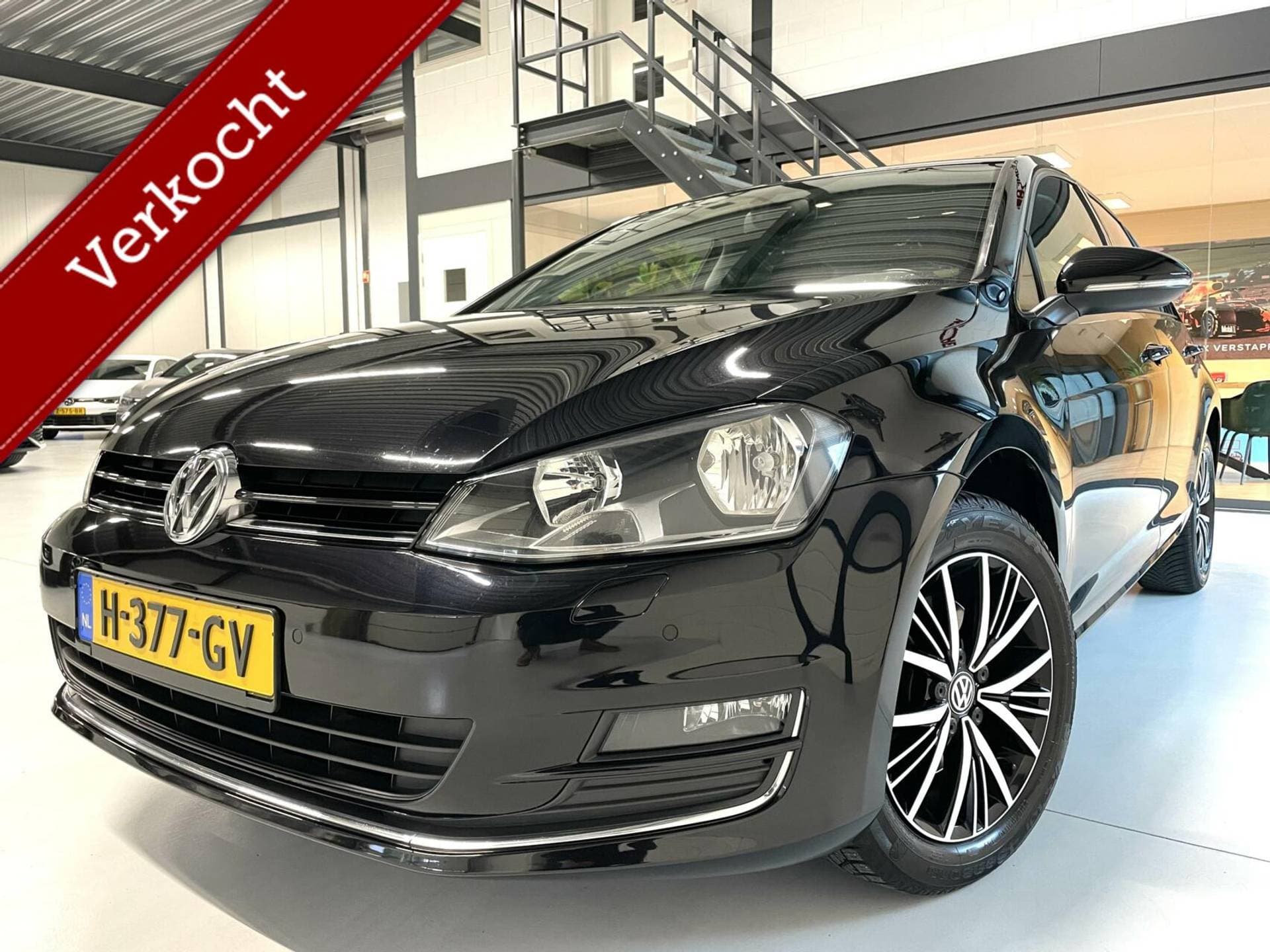 Volkswagen Golf - Afbeelding 1