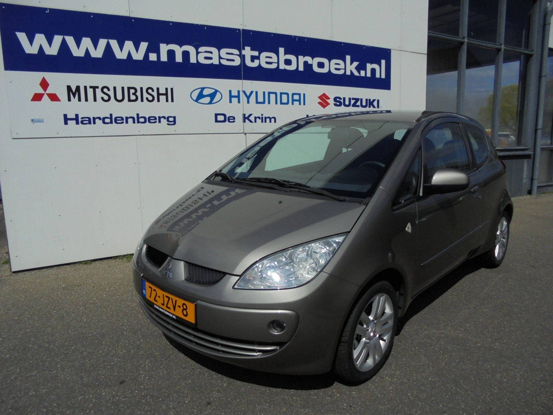 Mitsubishi Colt