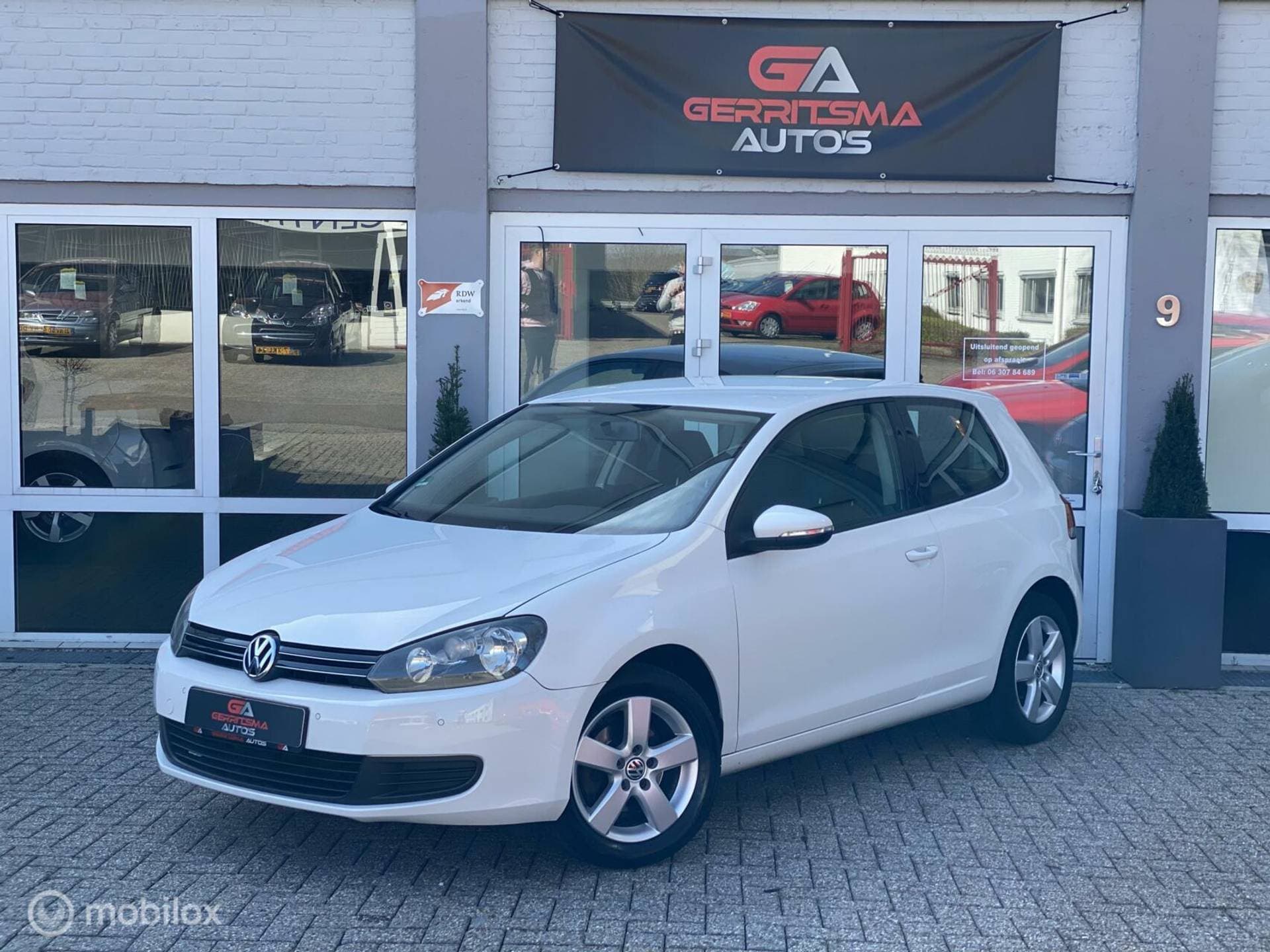 Volkswagen Golf - Afbeelding 1
