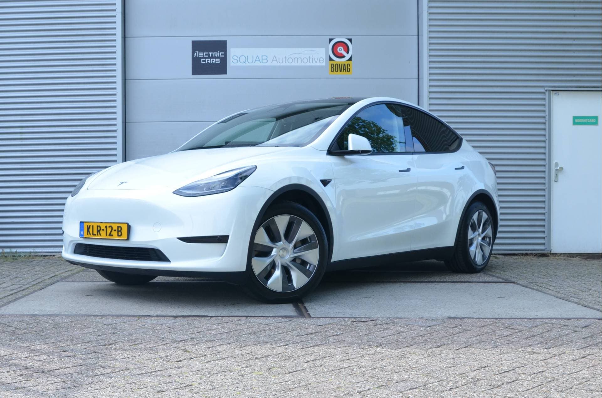 Tesla Model Y - Afbeelding 1
