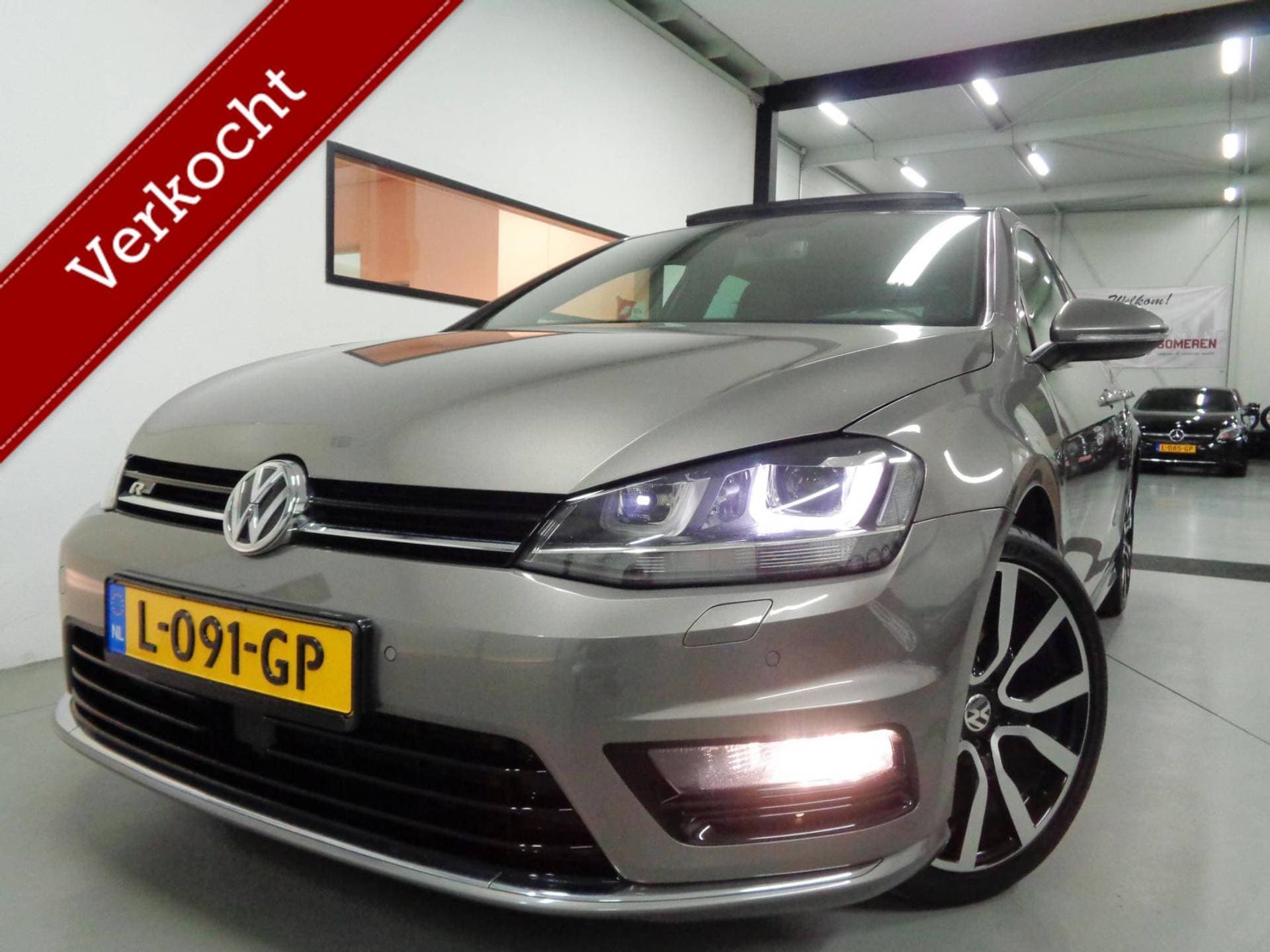 Volkswagen Golf - Afbeelding 1