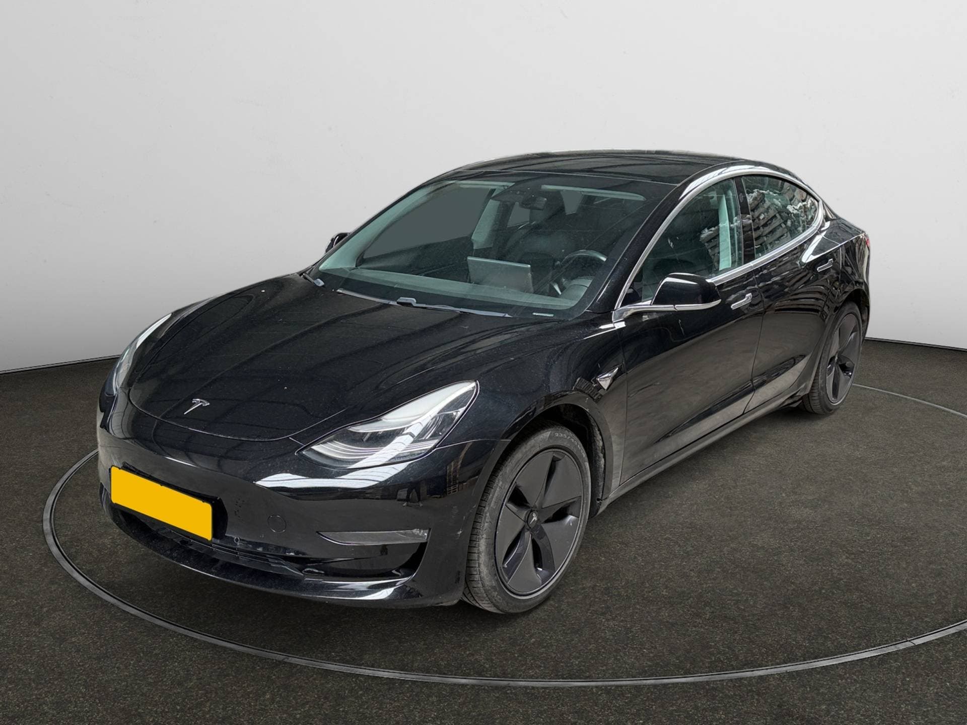 Tesla Model 3 - Afbeelding 1