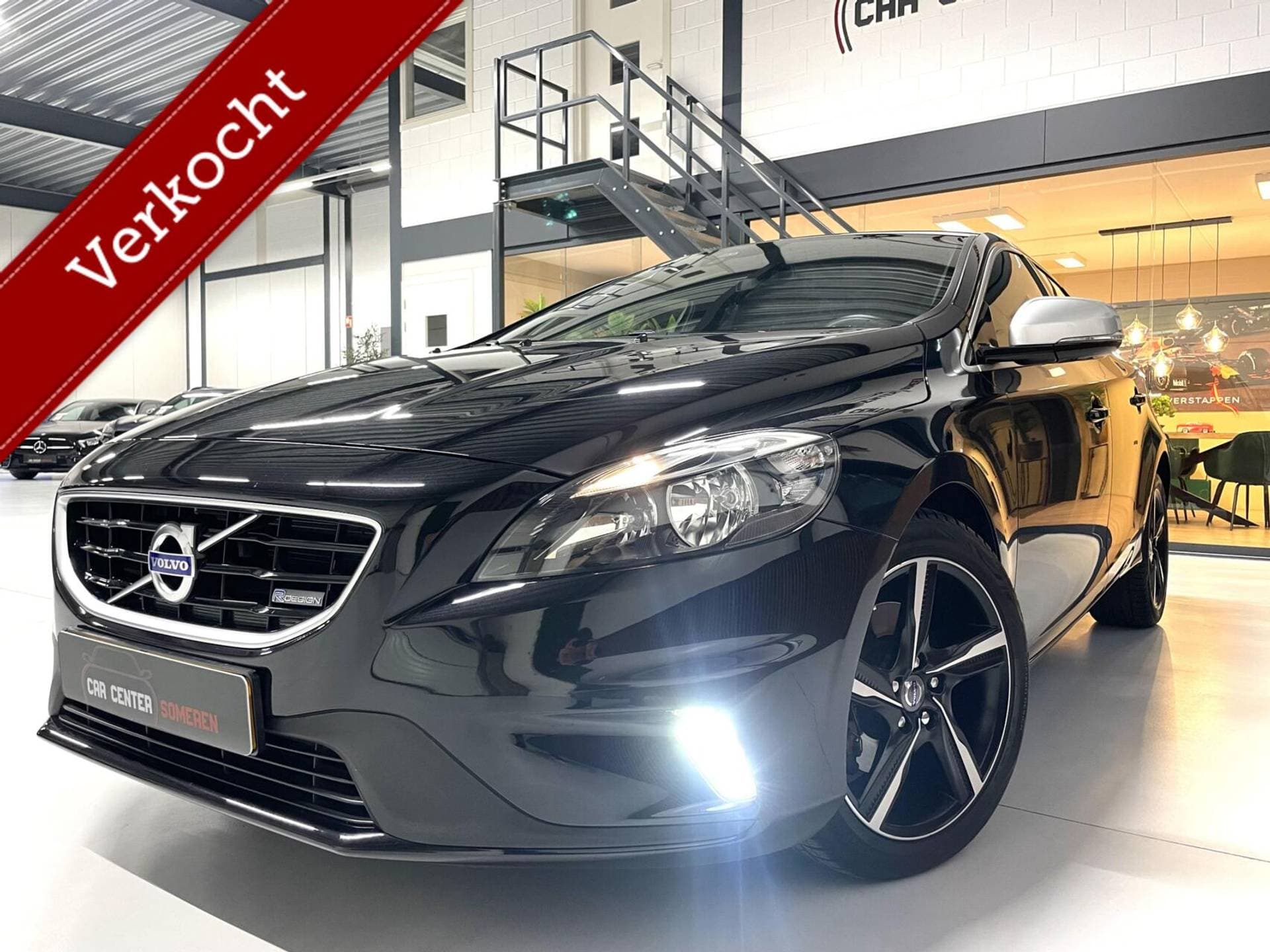 Volvo V40 - Afbeelding 1