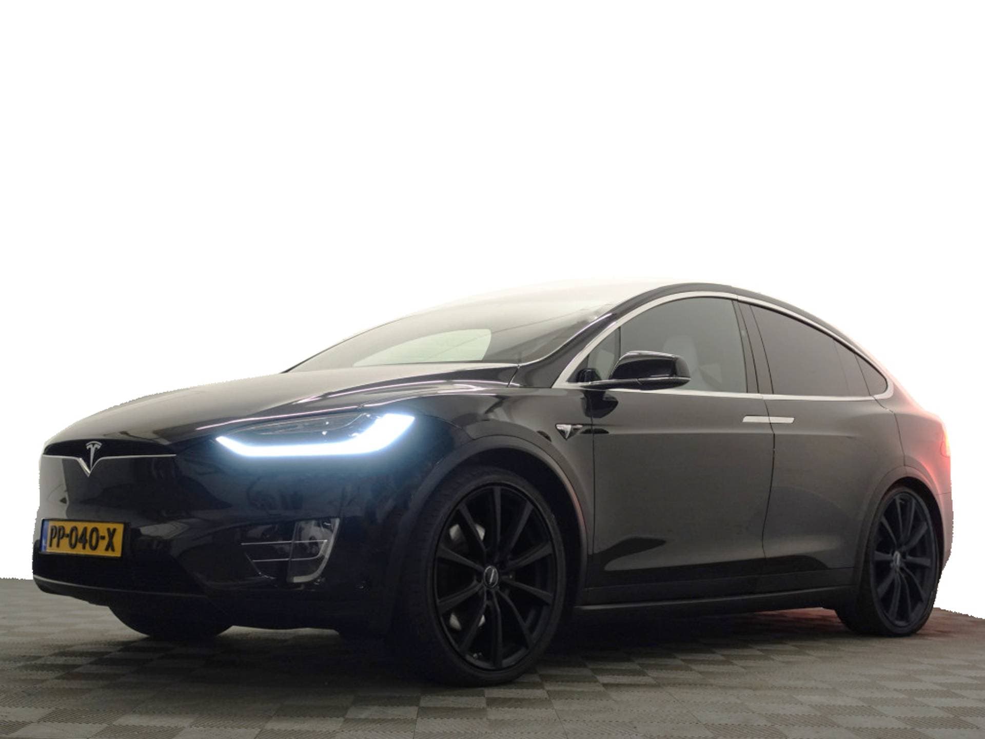 Tesla Model X - Afbeelding 1