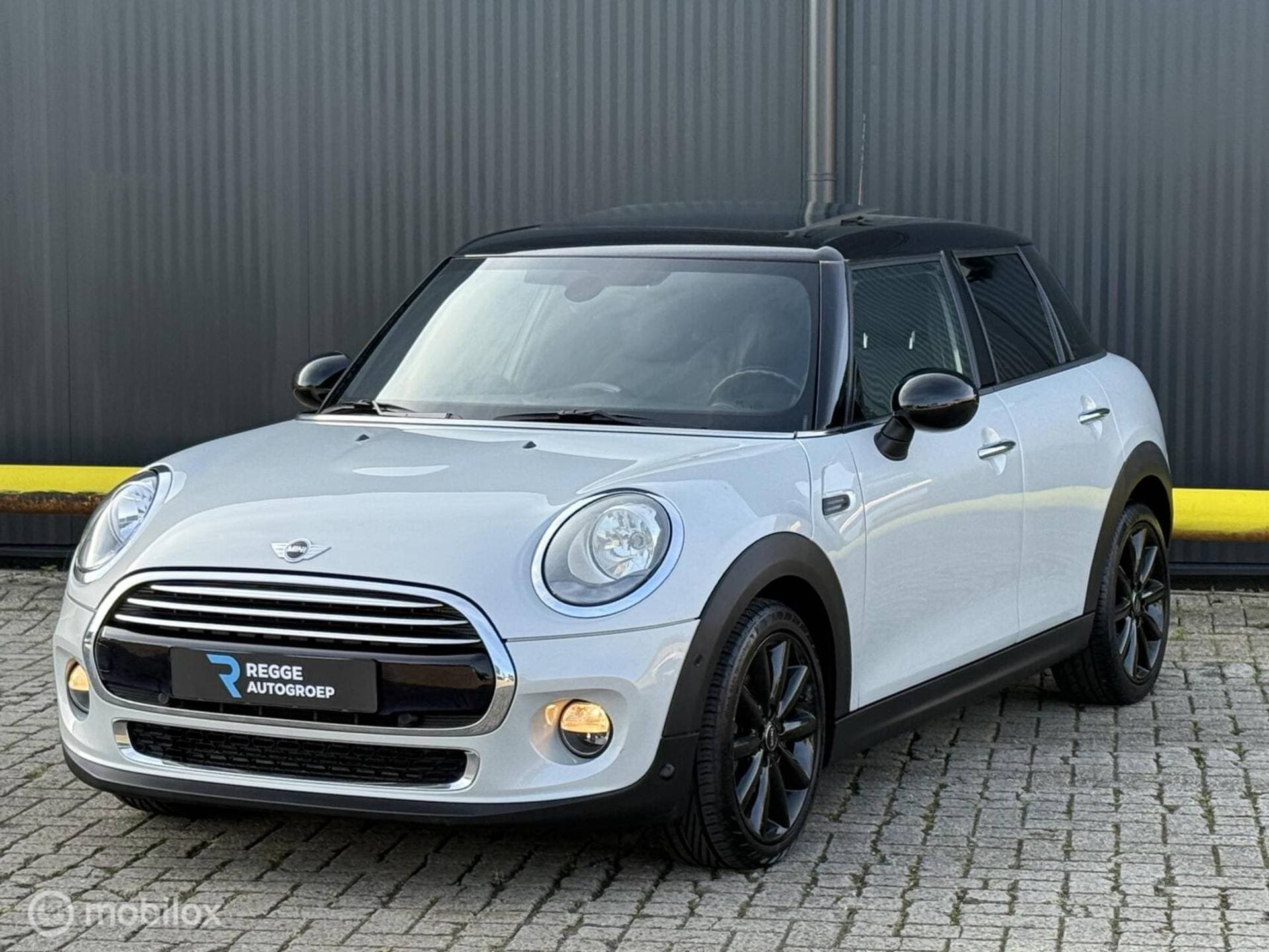 MINI Cooper - Afbeelding 1