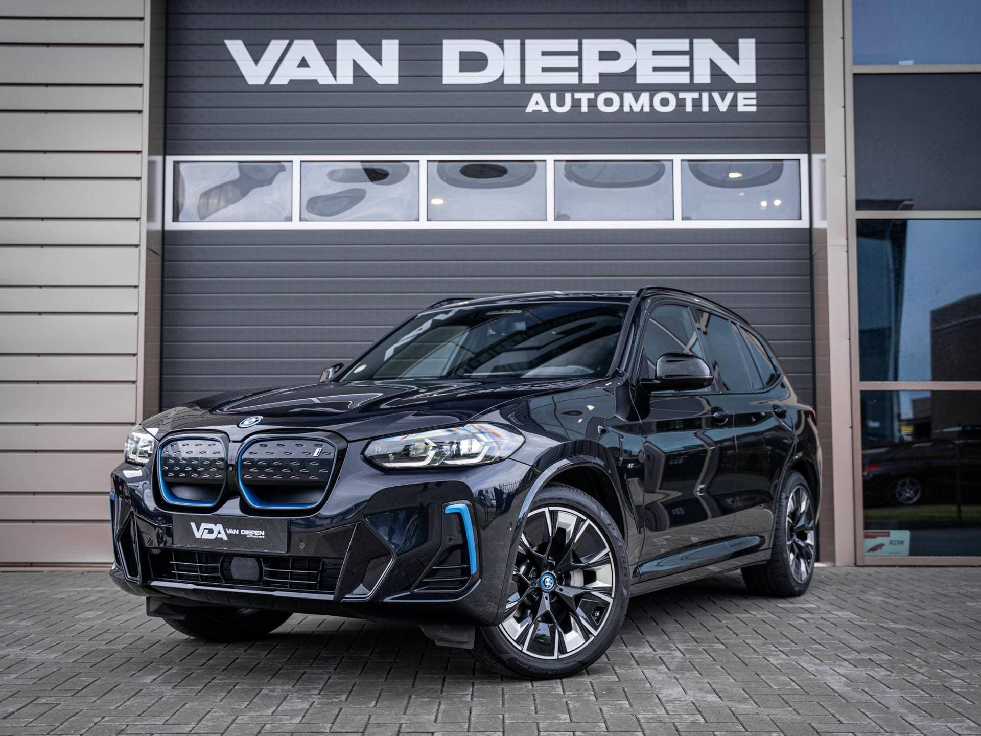 BMW iX 3 - Afbeelding 1