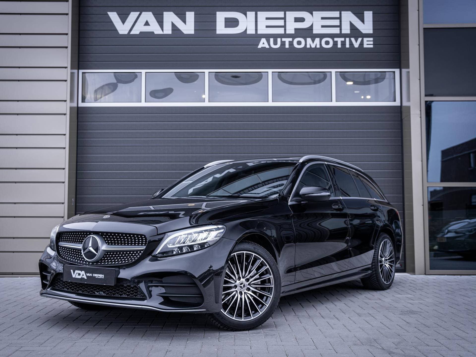 Mercedes-Benz C-Klasse - Afbeelding 1
