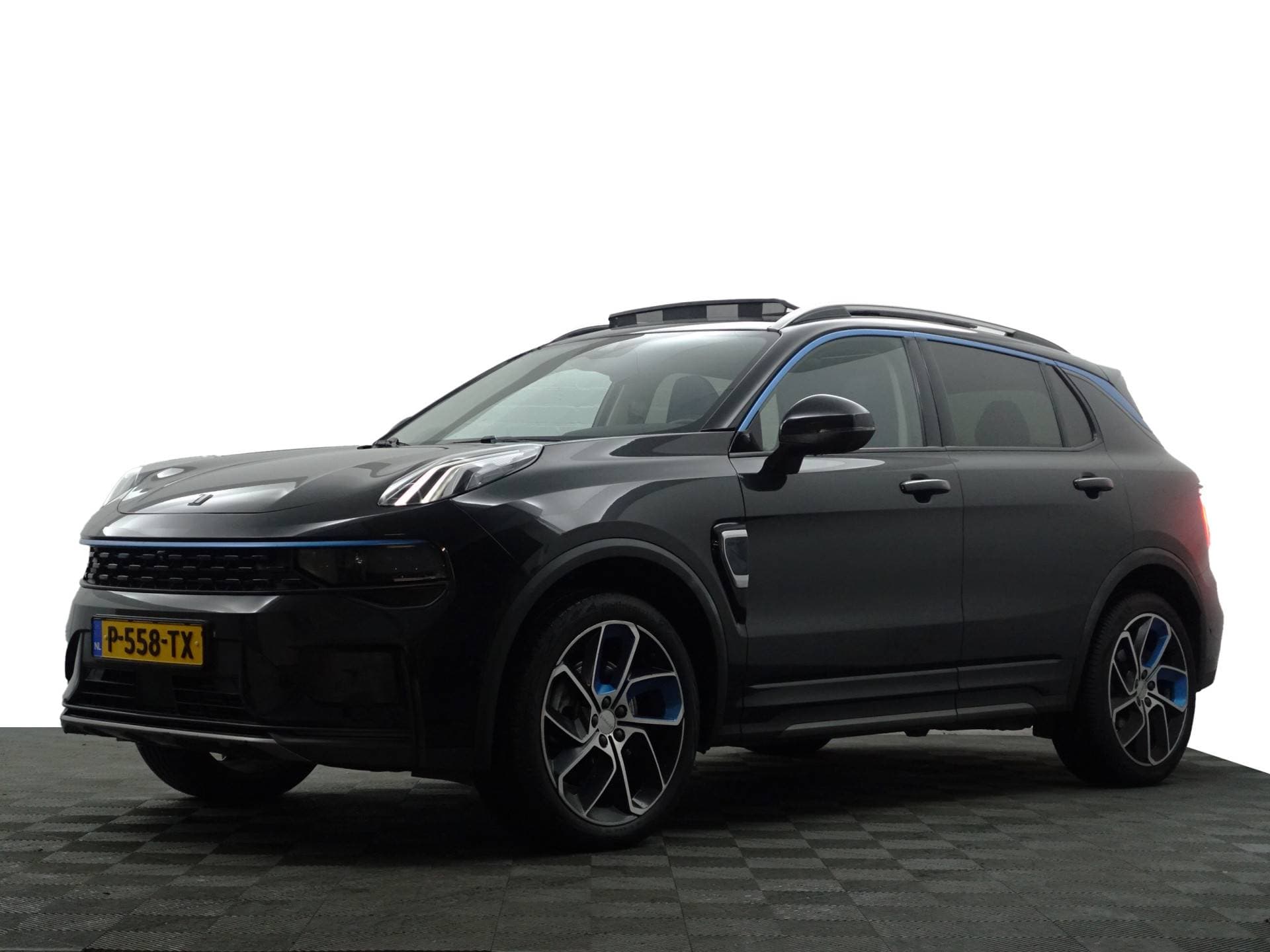 Lynk en Co 01