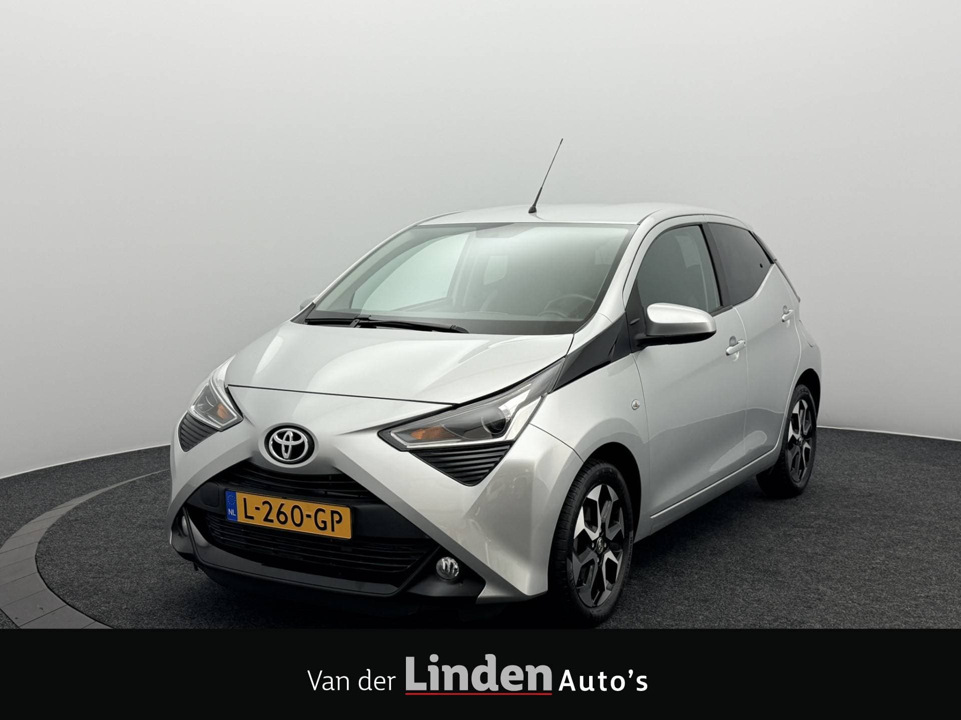 Toyota Aygo - Afbeelding 1
