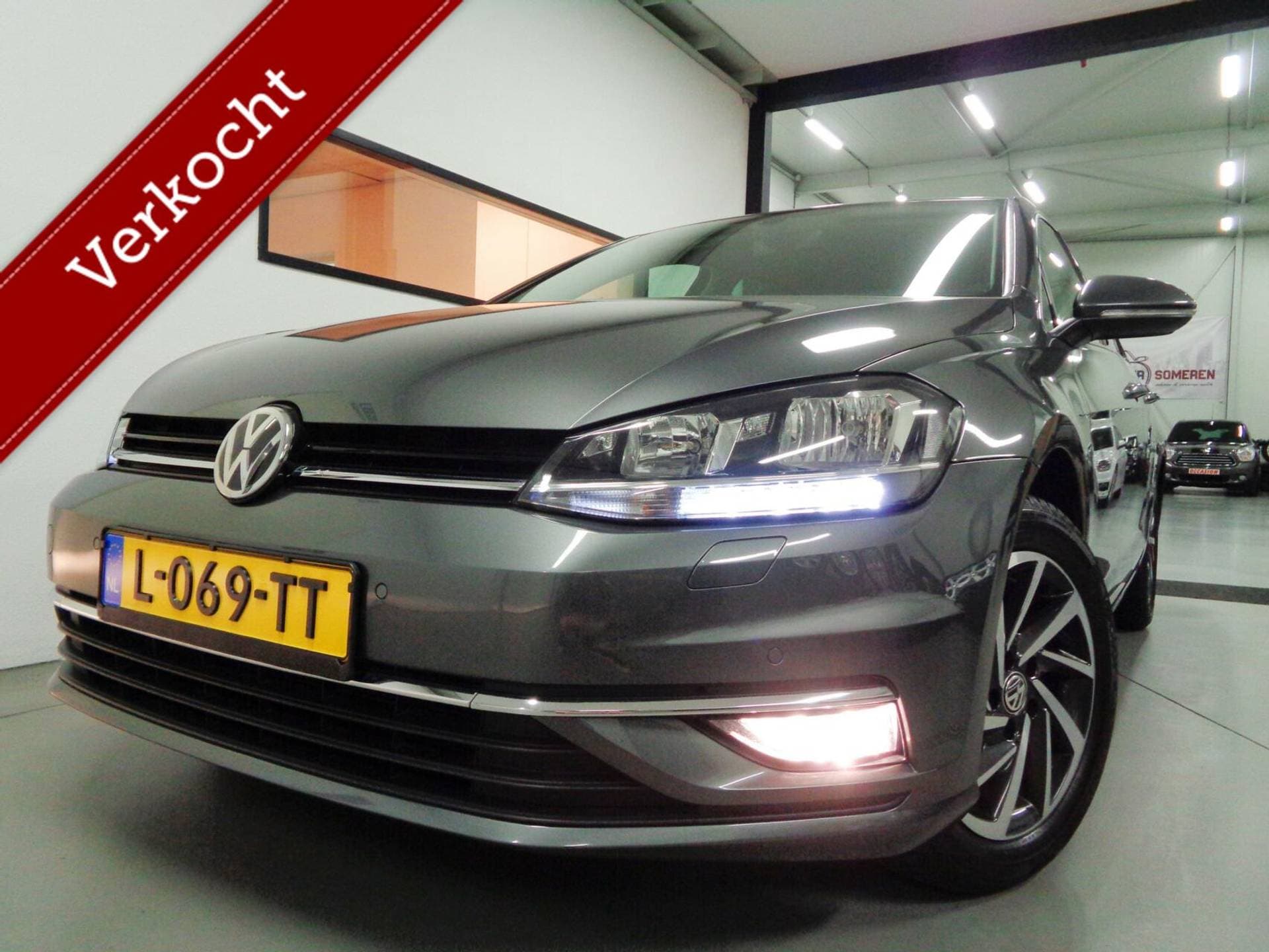 Volkswagen Golf - Afbeelding 1