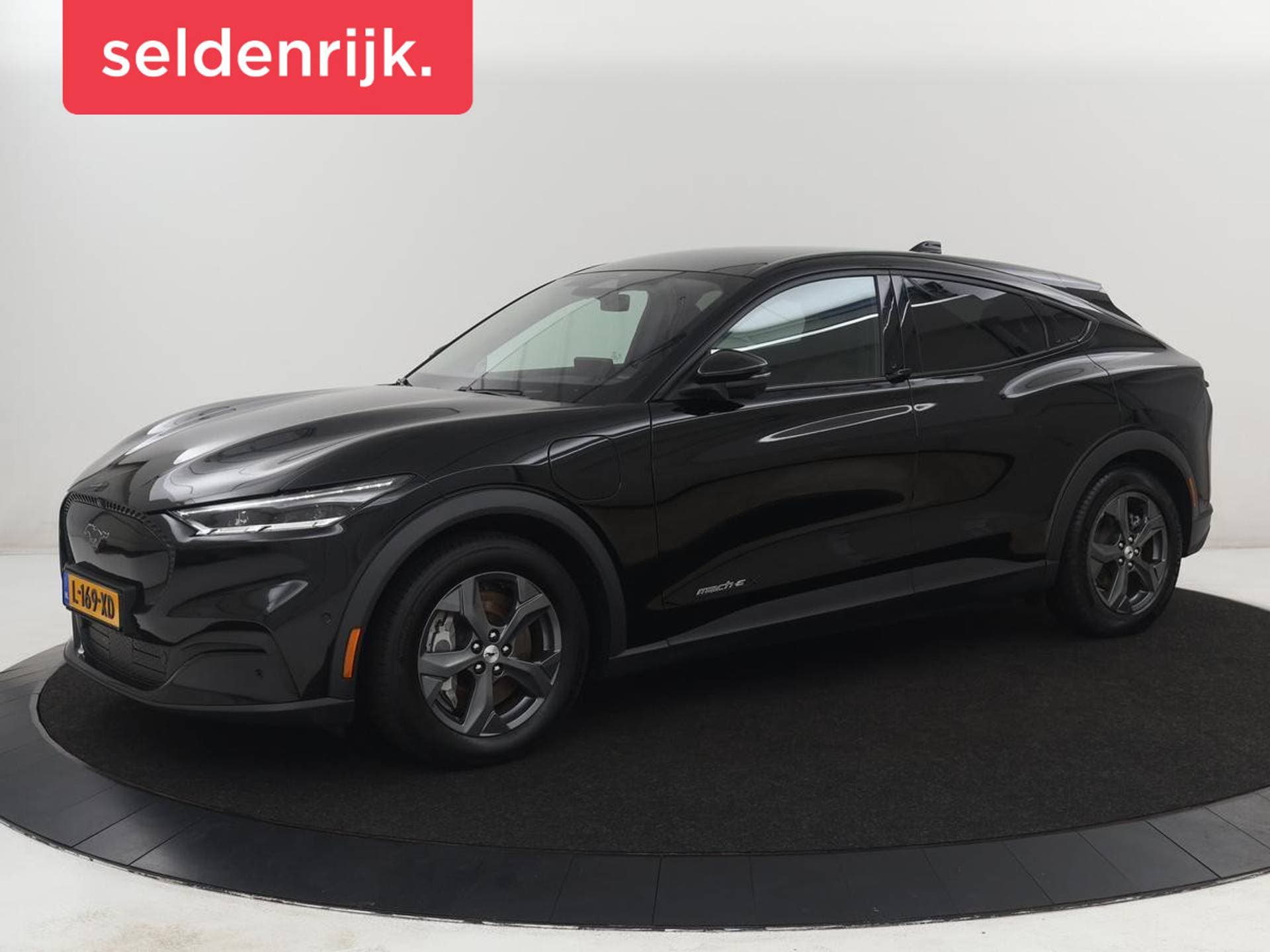 Ford Mustang Mach-E - Afbeelding 1
