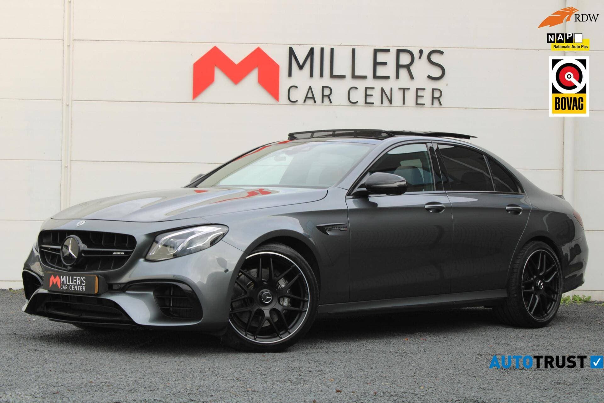 Mercedes-Benz E-Klasse - Afbeelding 1