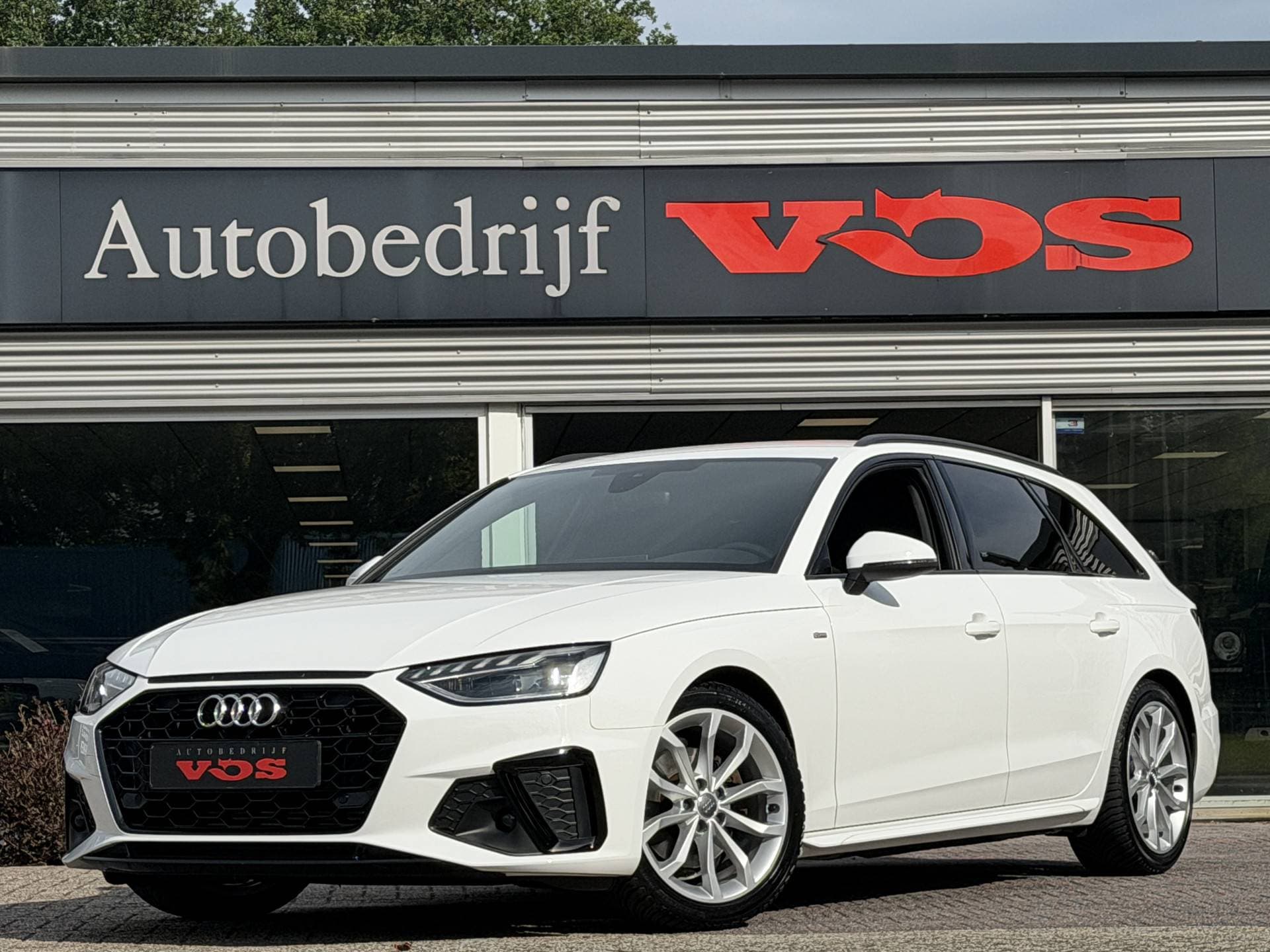 Audi A4 - Afbeelding 1