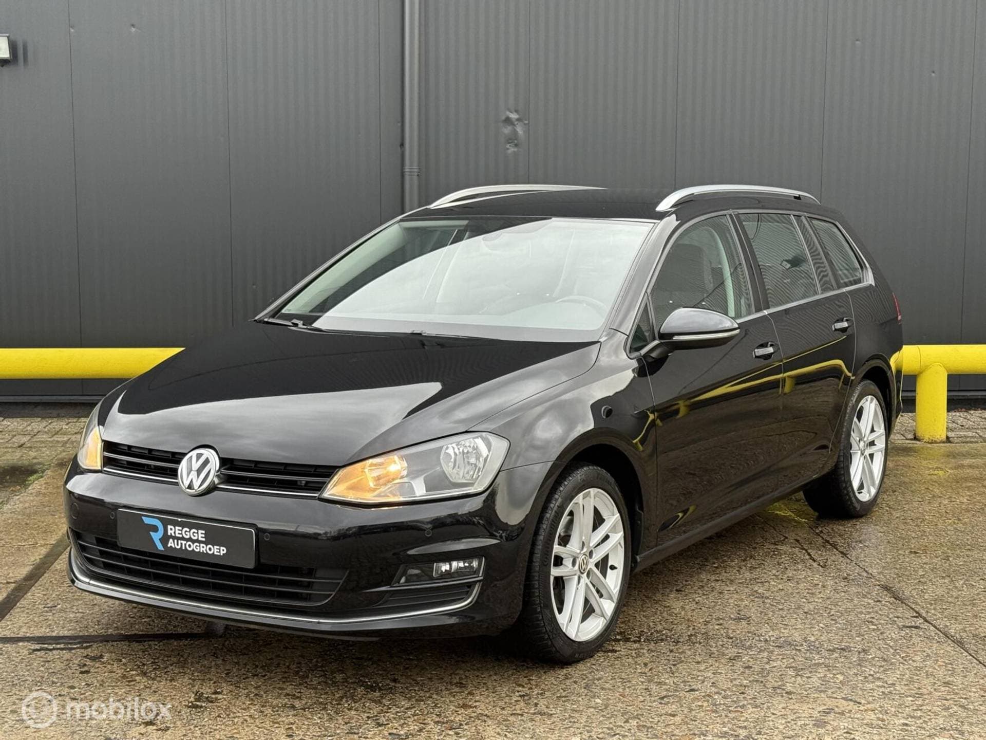 Volkswagen Golf - Afbeelding 1