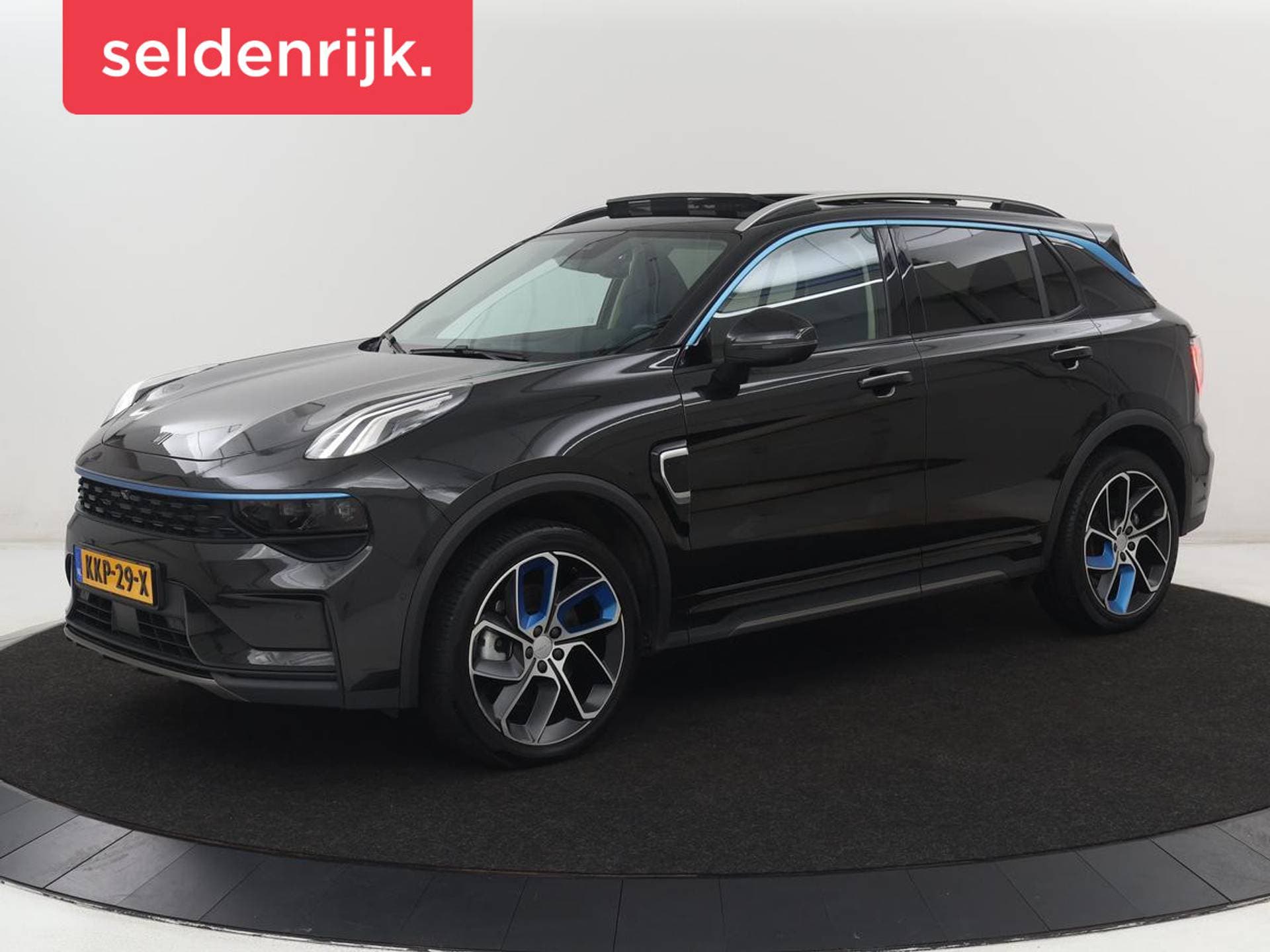 Lynk en Co 01