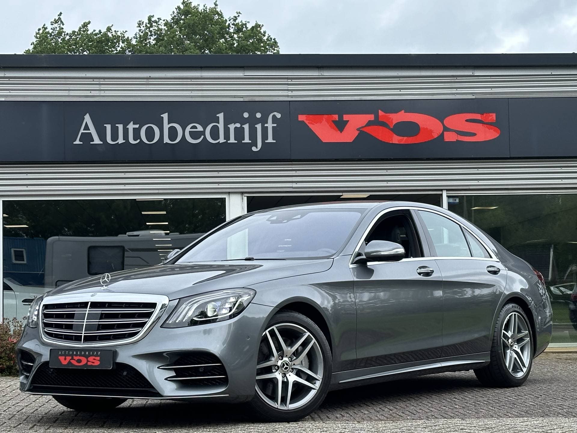 Mercedes-Benz S-Klasse - Afbeelding 1