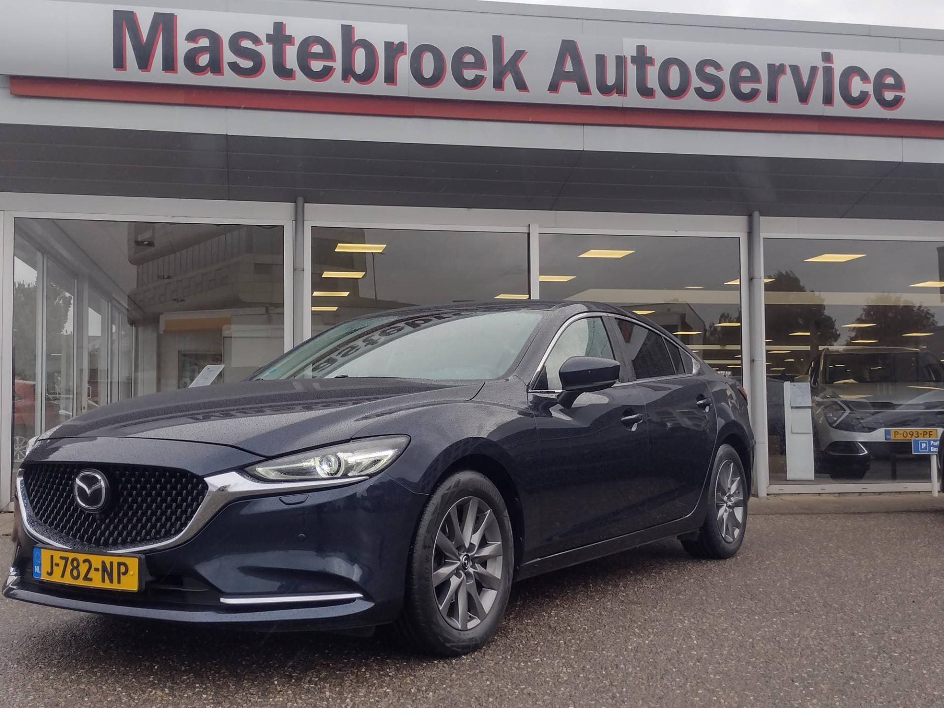 Mazda 6