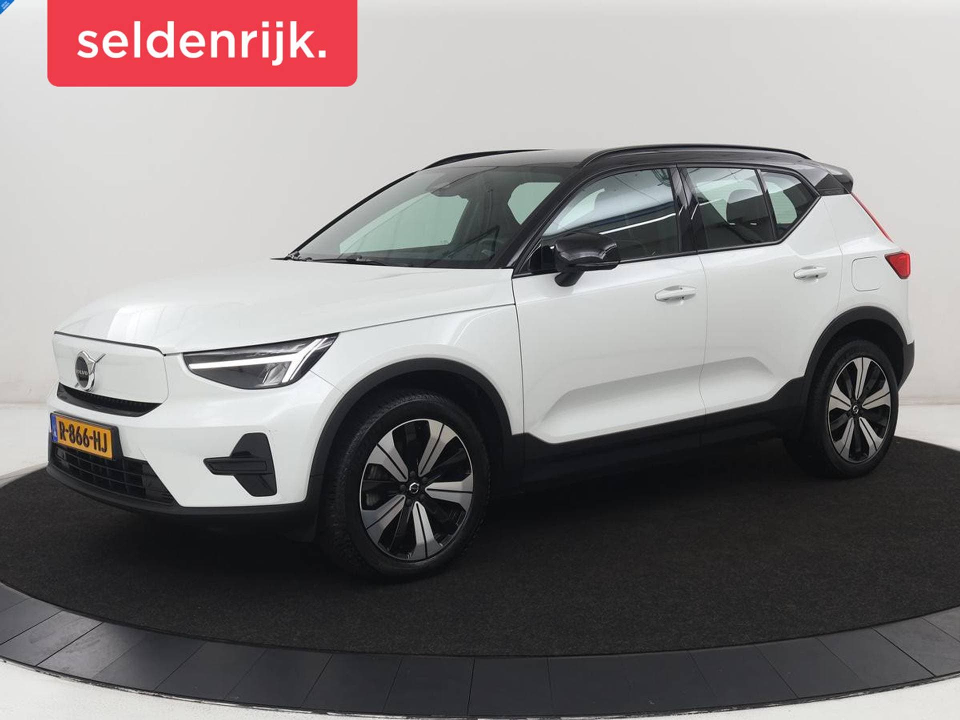 Volvo XC40 - Afbeelding 1